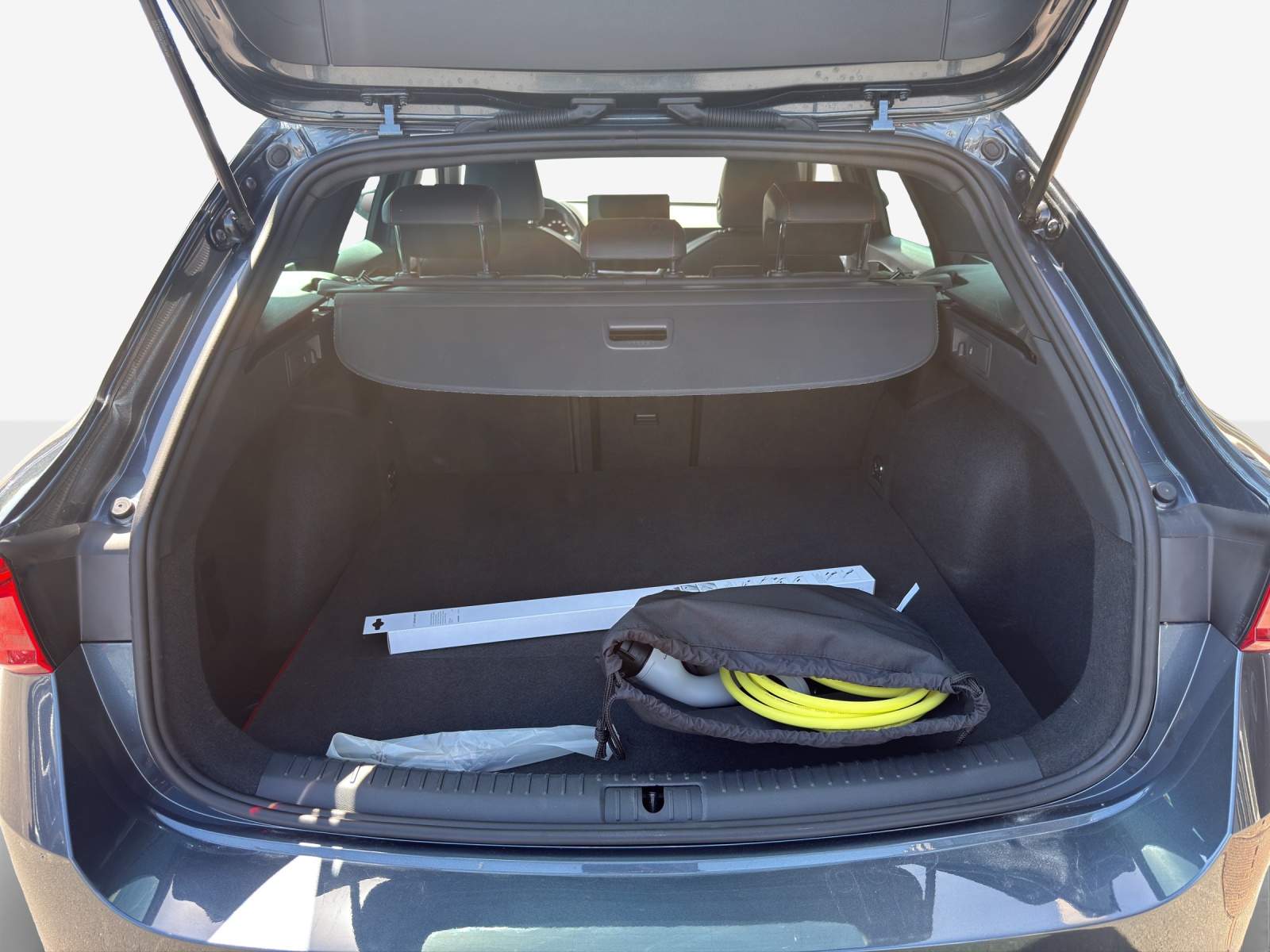 SEAT Leon ST 1.5 eHybrid pHEV DSG FR-image-13
