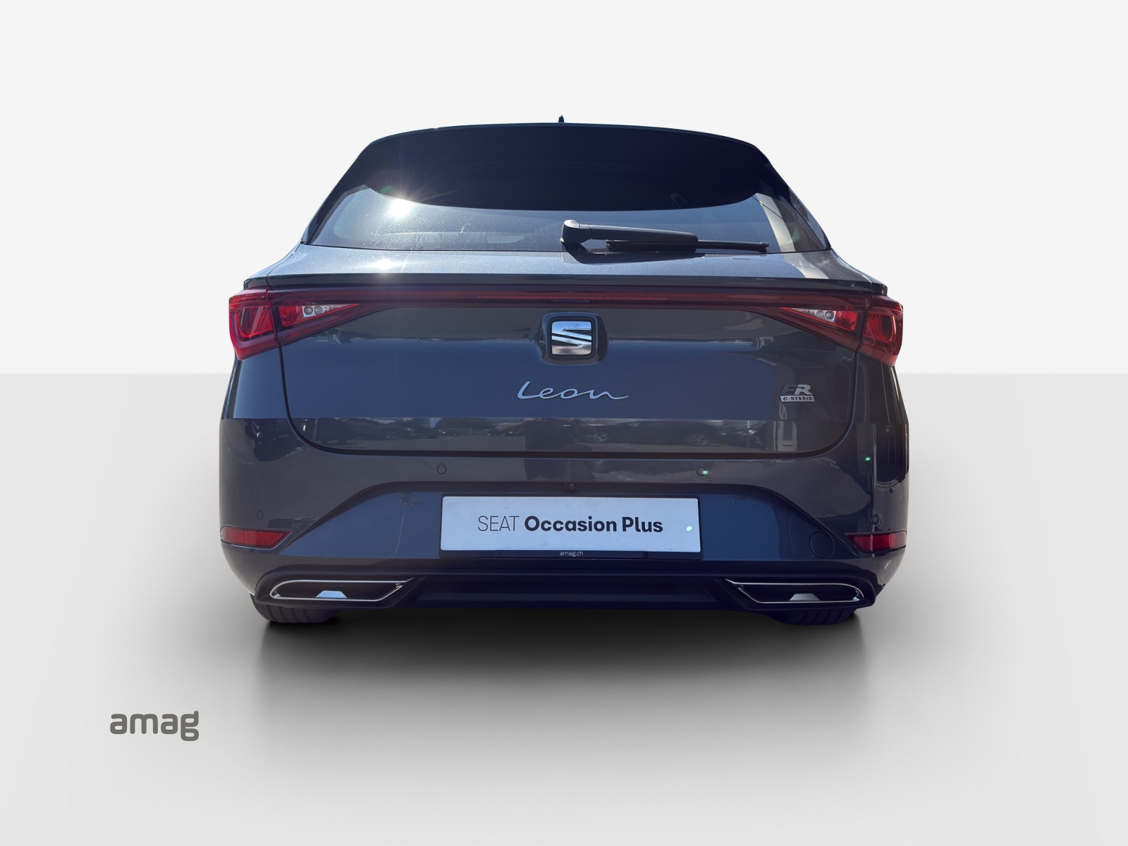 SEAT Leon ST 1.5 eHybrid pHEV DSG FR-image-4