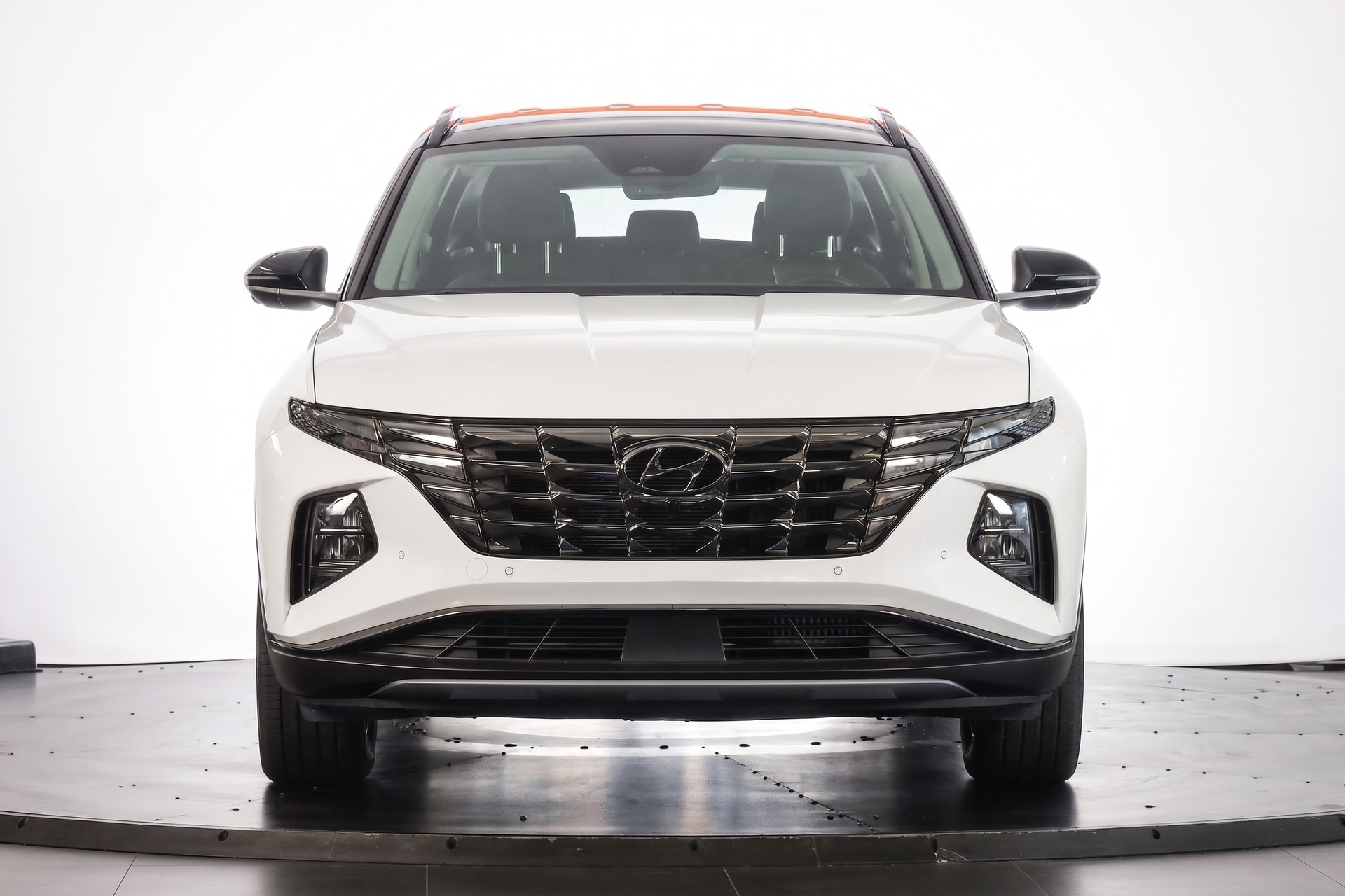 HYUNDAI Tucson 1.6 TGDI PHEV Vertex 4WD-image-1