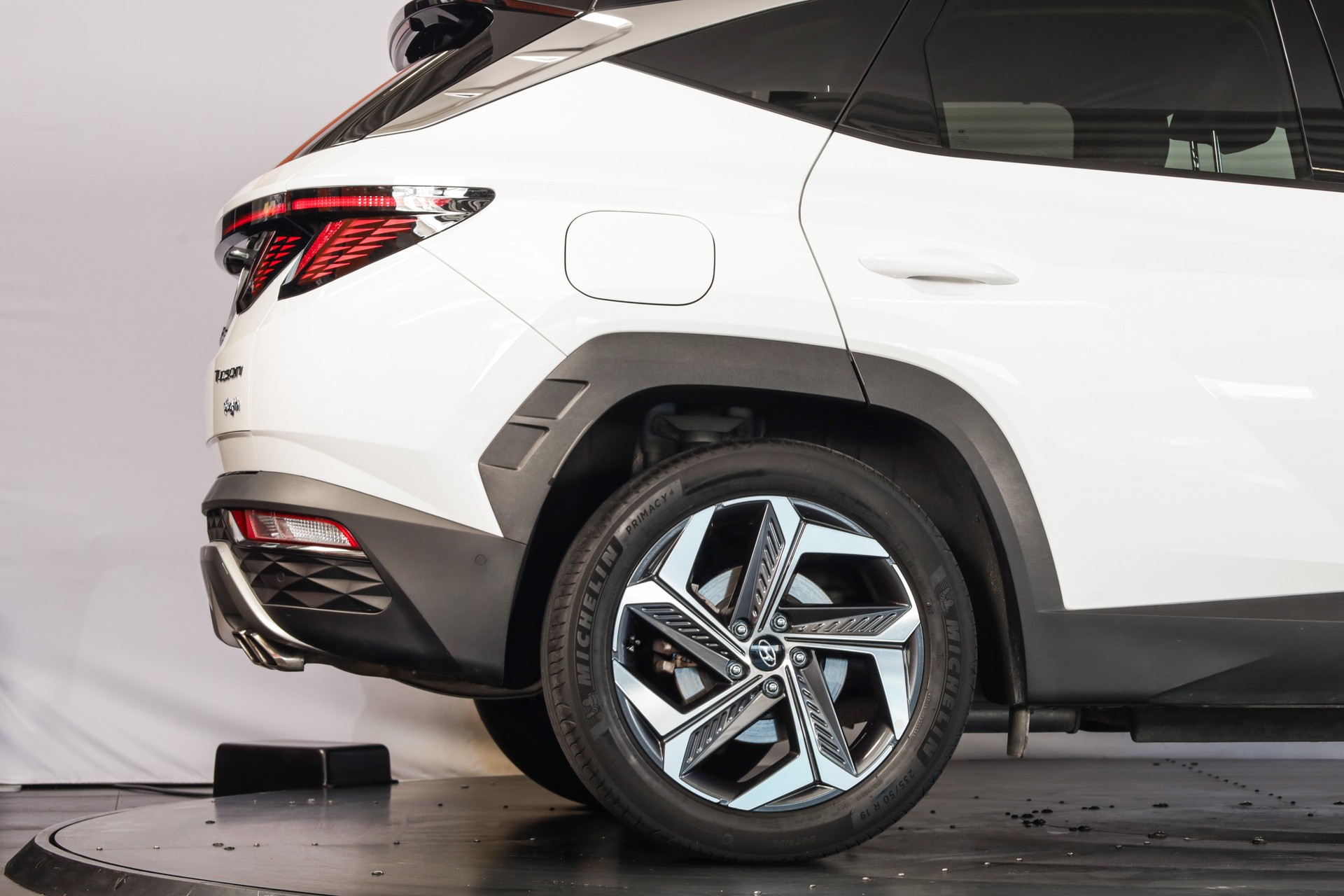 HYUNDAI Tucson 1.6 TGDI PHEV Vertex 4WD-image-6