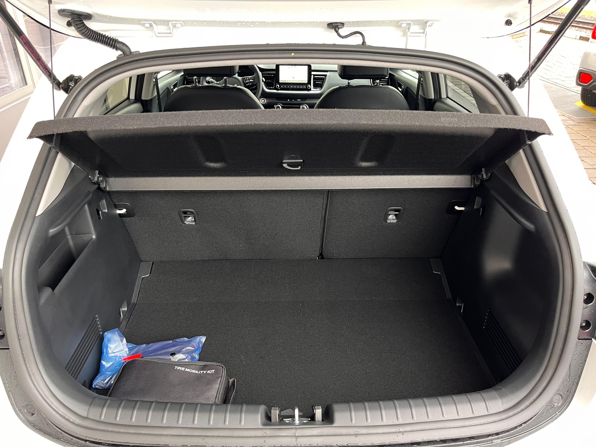 KIA Stonic 1.0 T-GDi MHEV GT-Line-image-12