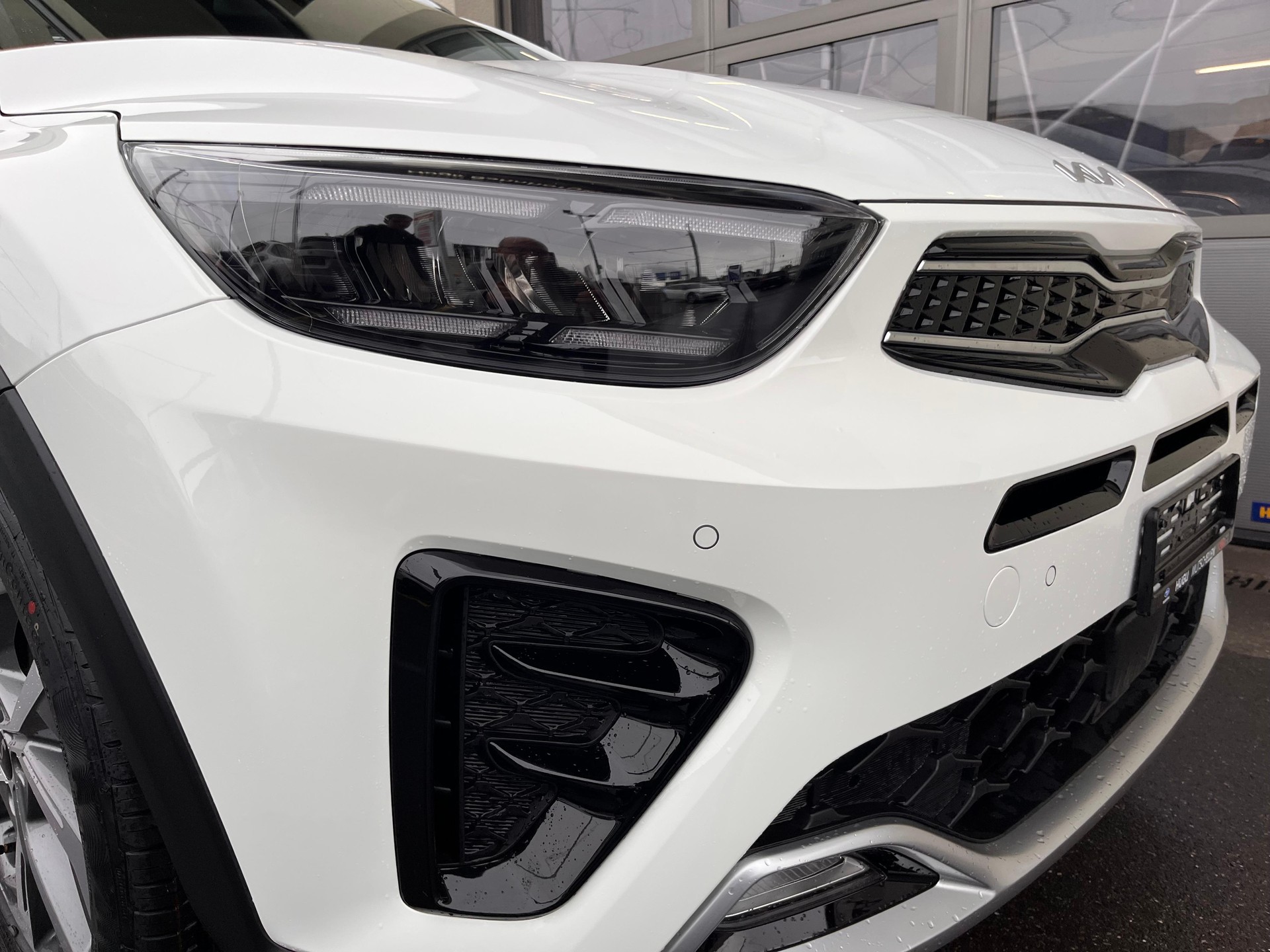 KIA Stonic 1.0 T-GDi MHEV GT-Line-image-4