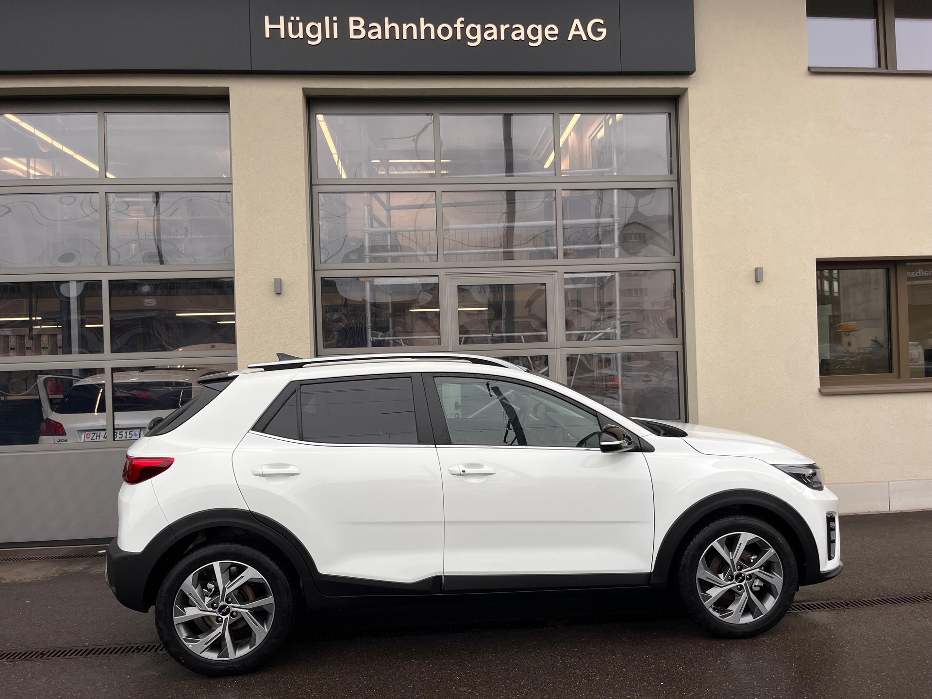 KIA Stonic 1.0 T-GDi MHEV GT-Line-image-7