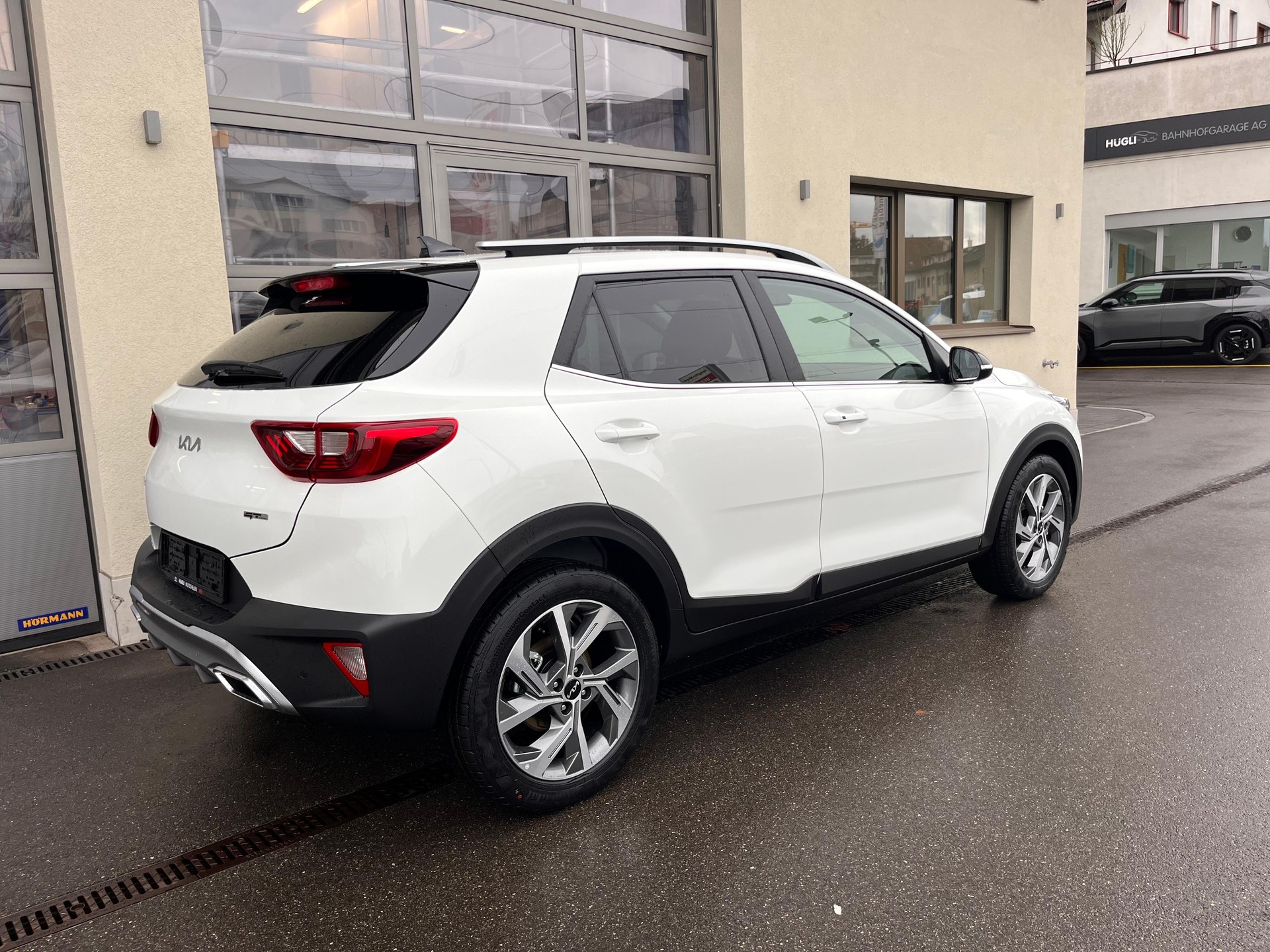 KIA Stonic 1.0 T-GDi MHEV GT-Line-image-8