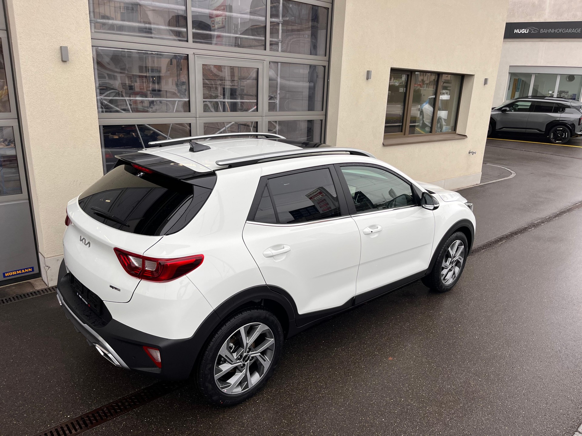 KIA Stonic 1.0 T-GDi MHEV GT-Line-image-9