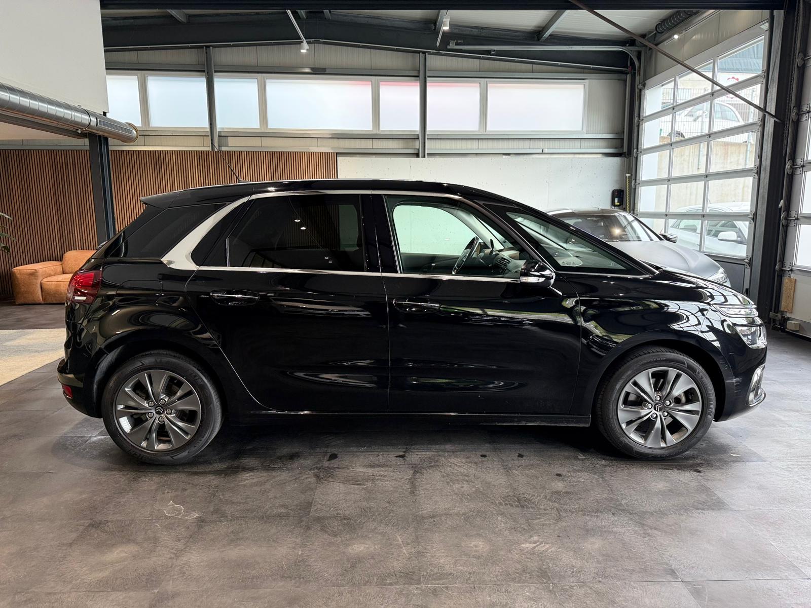 CITROEN C4 Picasso 1.6i 16V THP Feel Edition EAT6-image-6