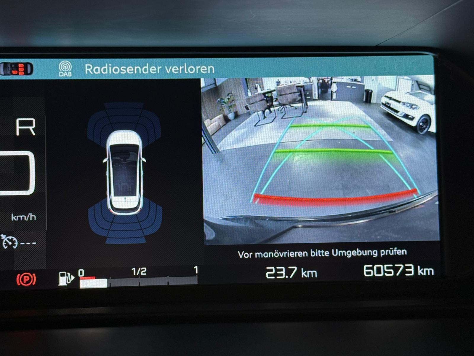 CITROEN C4 Picasso 1.6i 16V THP Feel Edition EAT6-image-13