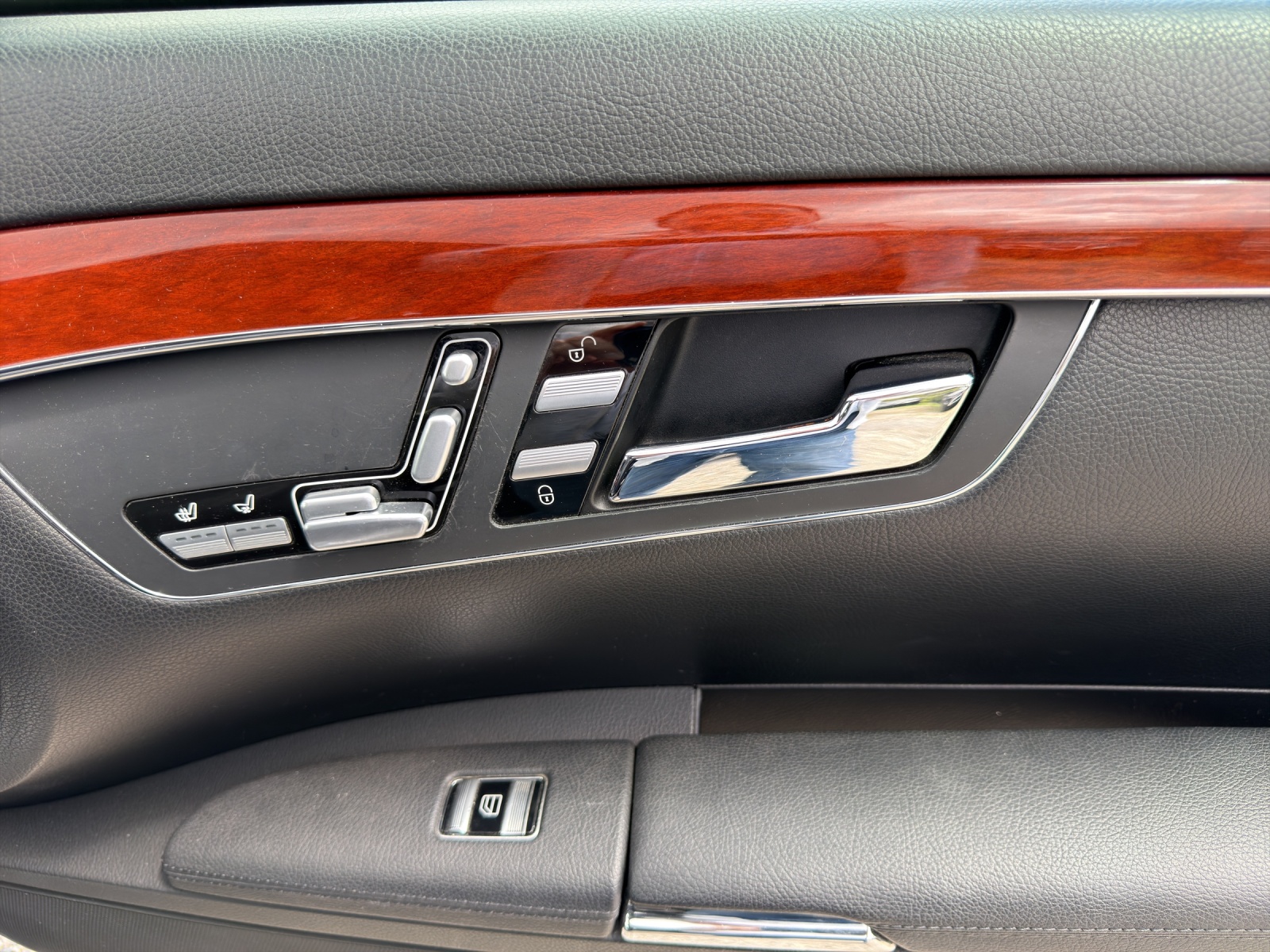 MERCEDES-BENZ S 350 7G-Tronic-image-16