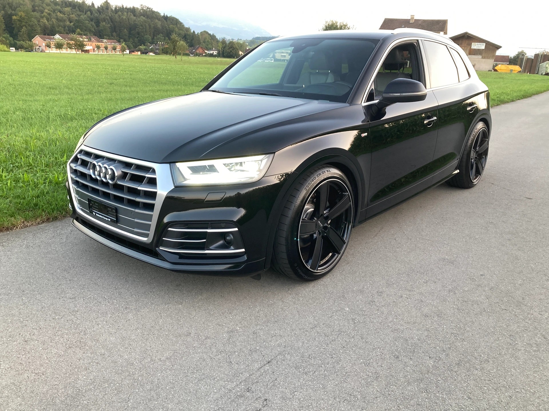AUDI Q5 2.0 TDI sport quattro S-tronic mit Standheizung-image-0