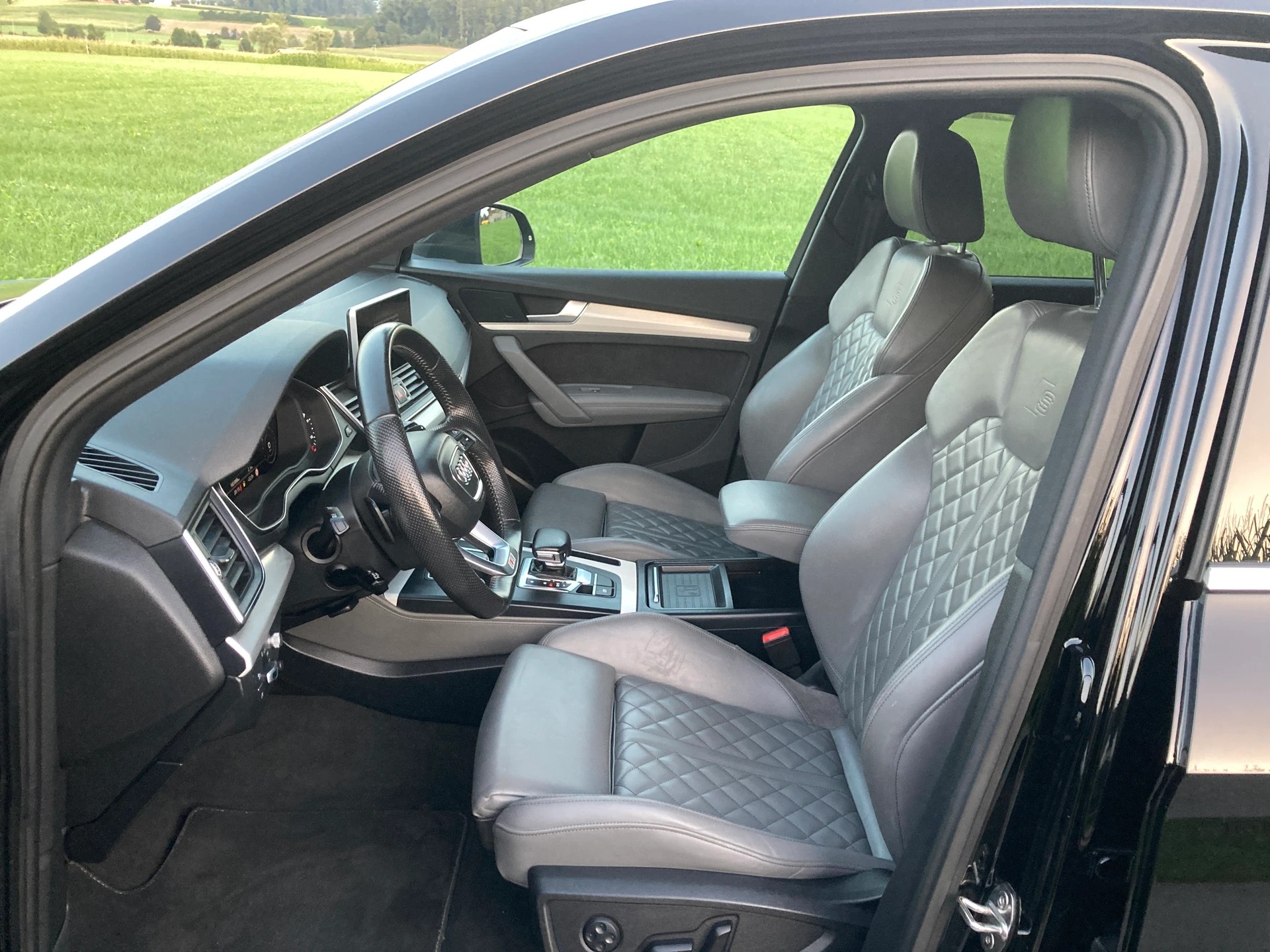 AUDI Q5 2.0 TDI sport quattro S-tronic mit Standheizung-image-9