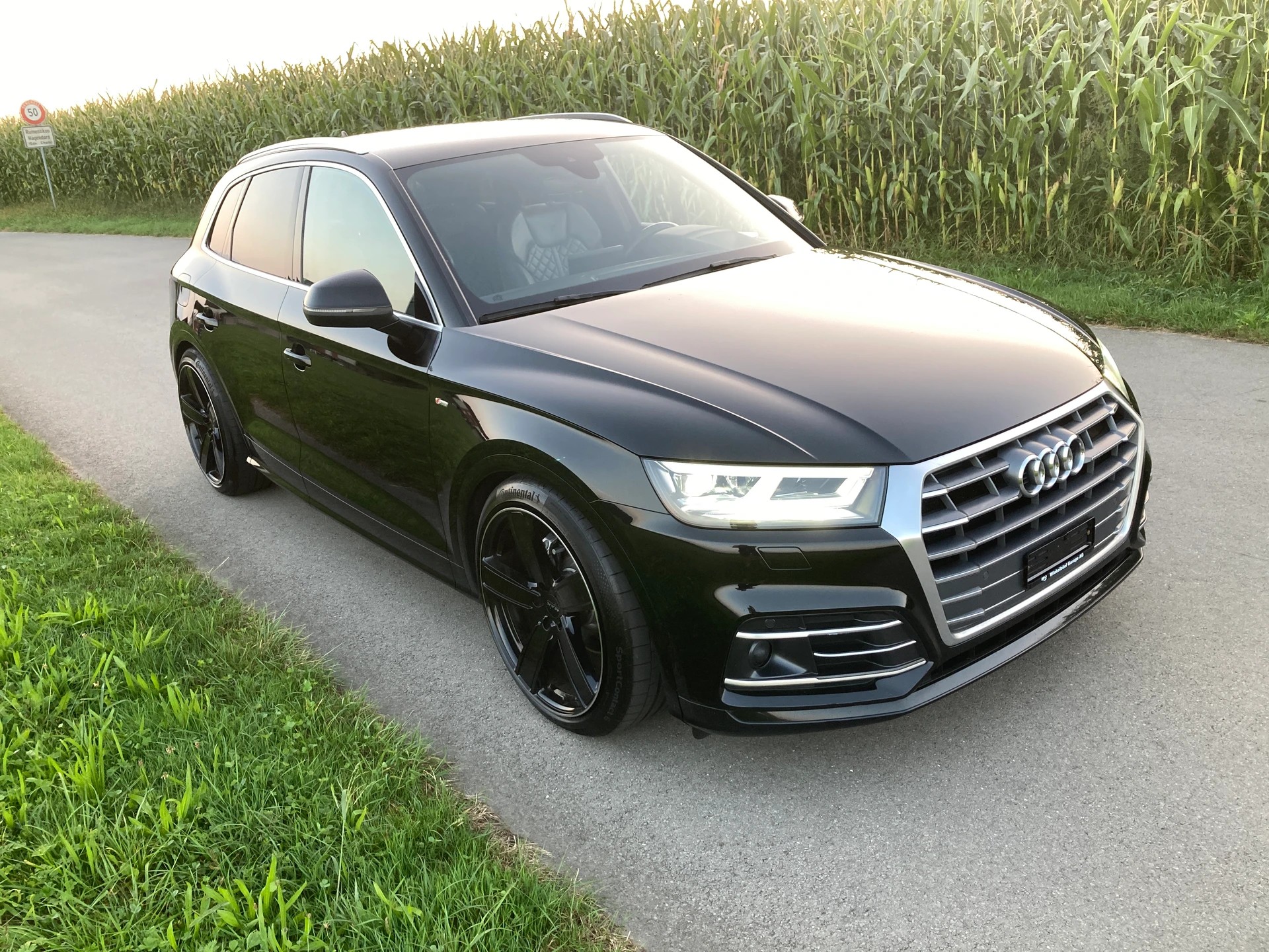 AUDI Q5 2.0 TDI sport quattro S-tronic mit Standheizung-image-1