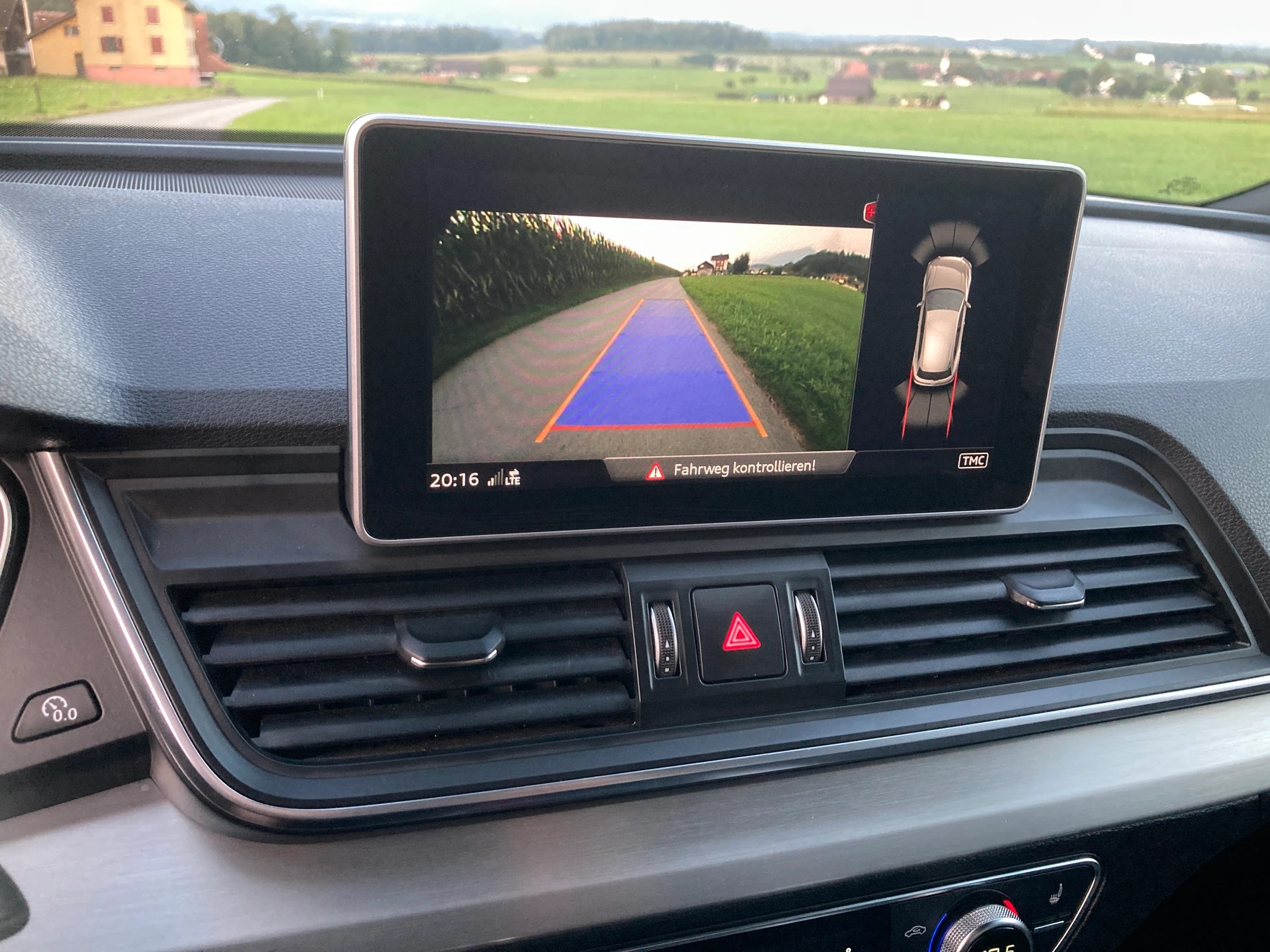 AUDI Q5 2.0 TDI sport quattro S-tronic mit Standheizung-image-12