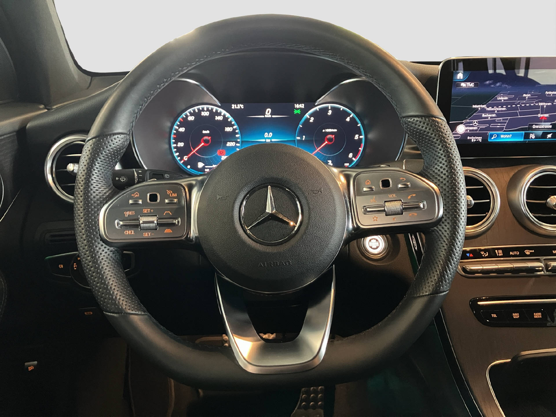 MERCEDES-BENZ GLC 220 d AMG Line 4MATIC-image-8