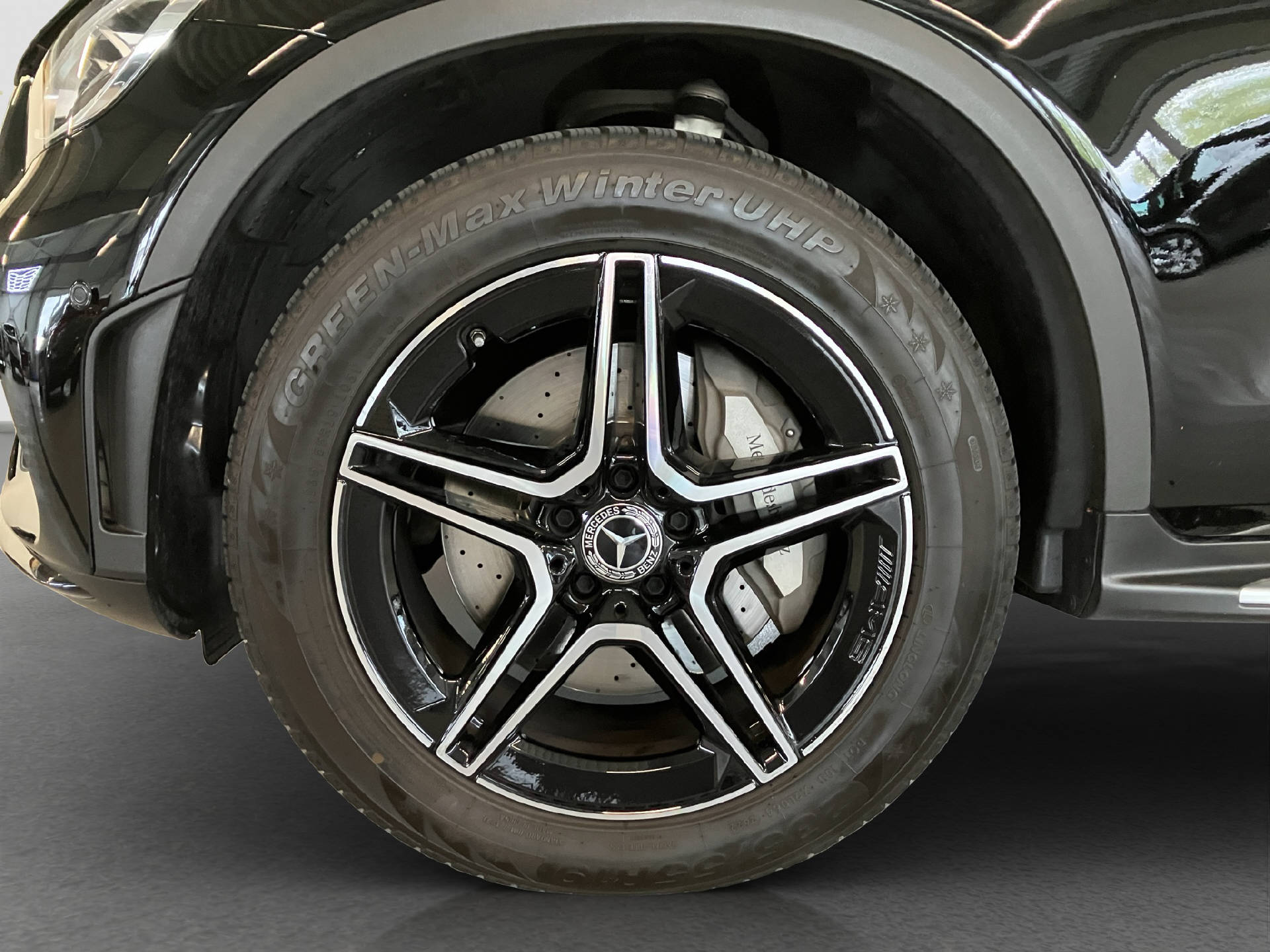 MERCEDES-BENZ GLC 220 d AMG Line 4MATIC-image-5