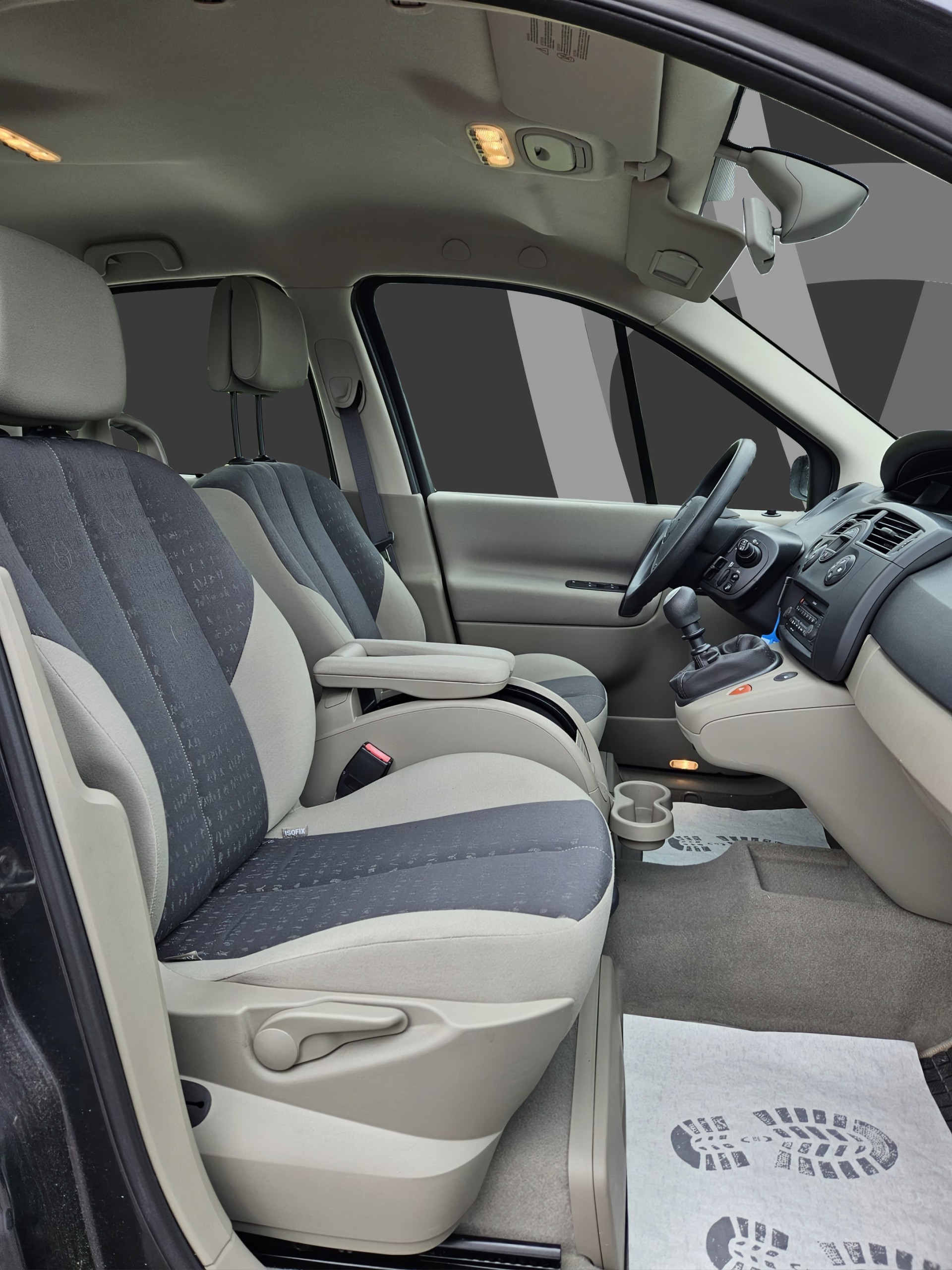 RENAULT Scénic 2.0 16V Dynamique-image-12