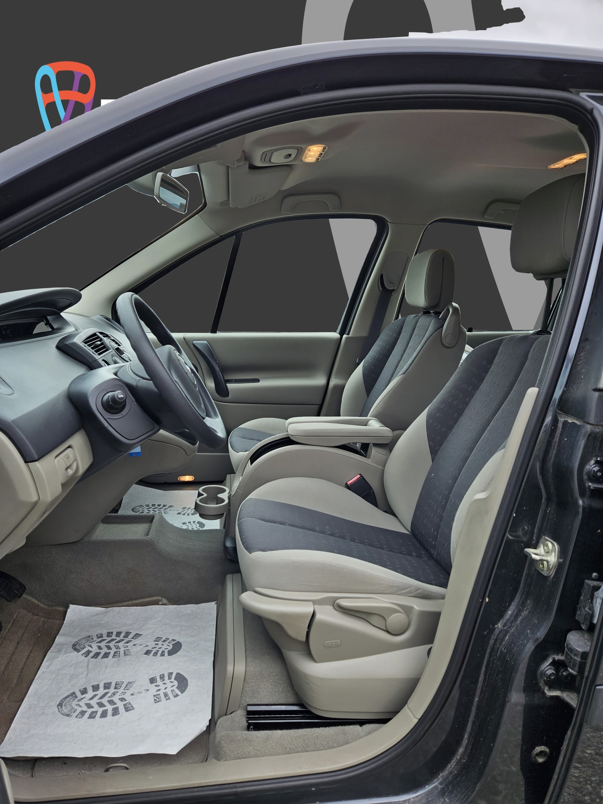 RENAULT Scénic 2.0 16V Dynamique-image-11