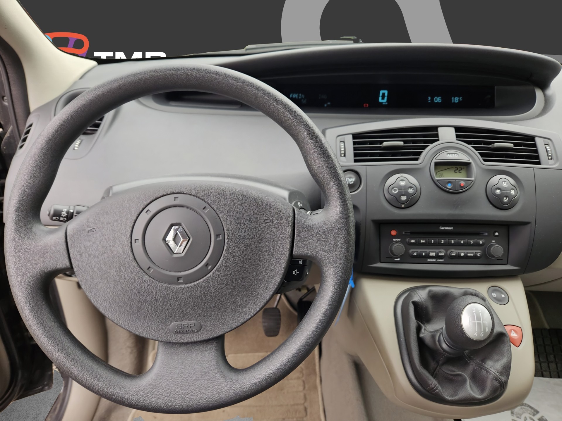 RENAULT Scénic 2.0 16V Dynamique-image-10