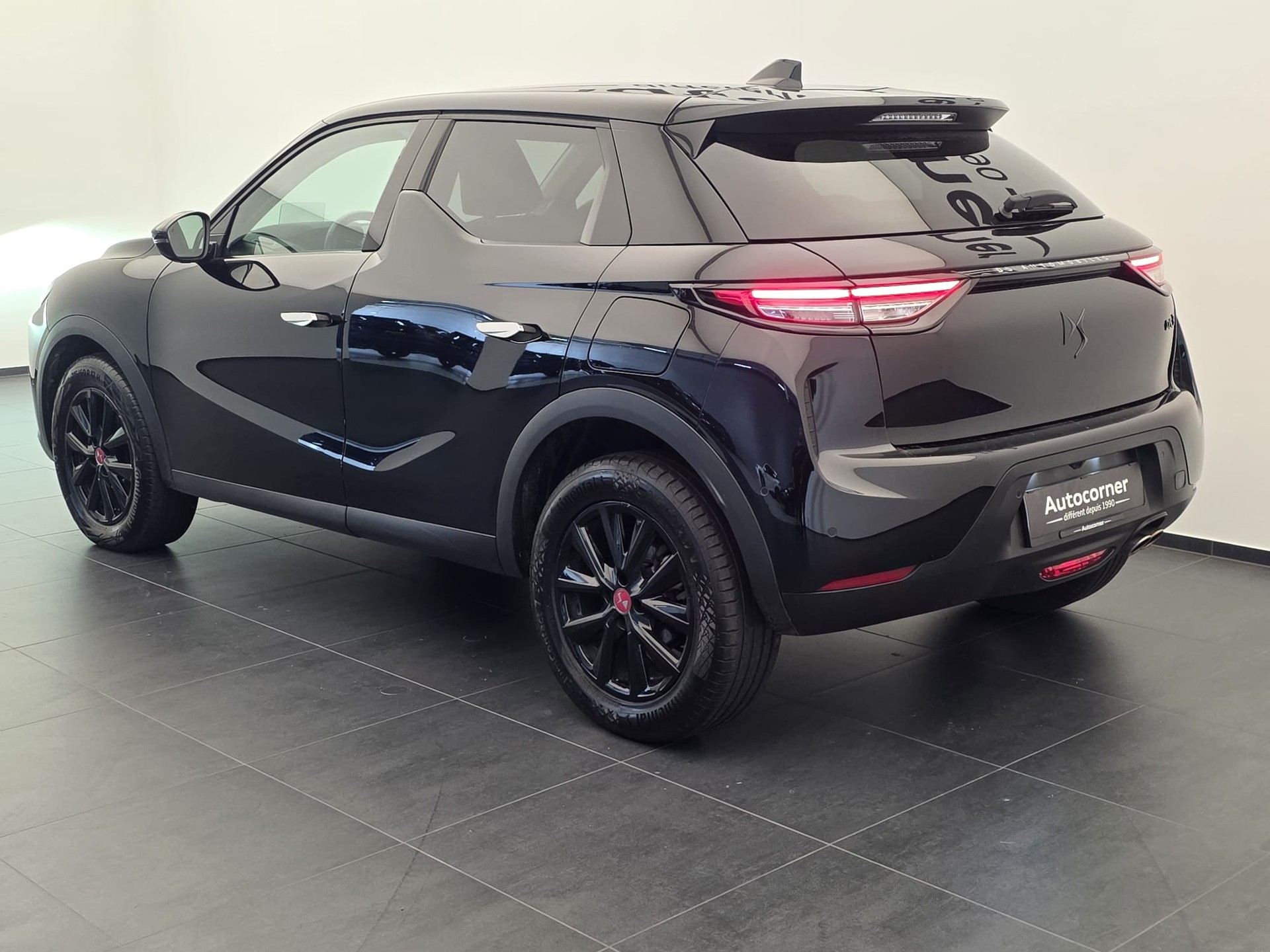 DS AUTOMOBILES DS 3 Crossback 1.2 PureTech Performance Line EAT8-image-8