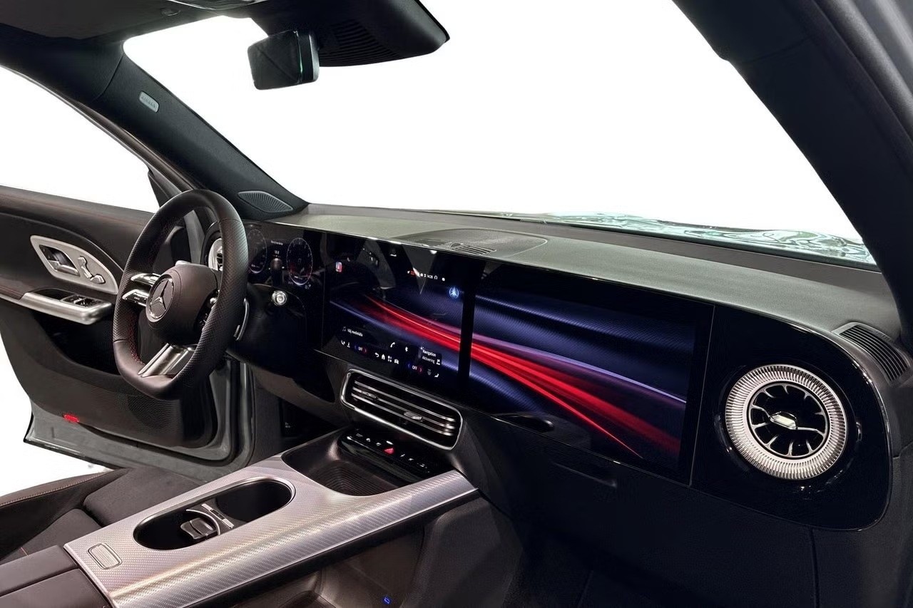 MERCEDES-BENZ GLB 220 4Matic 8G-Tronic-image-7