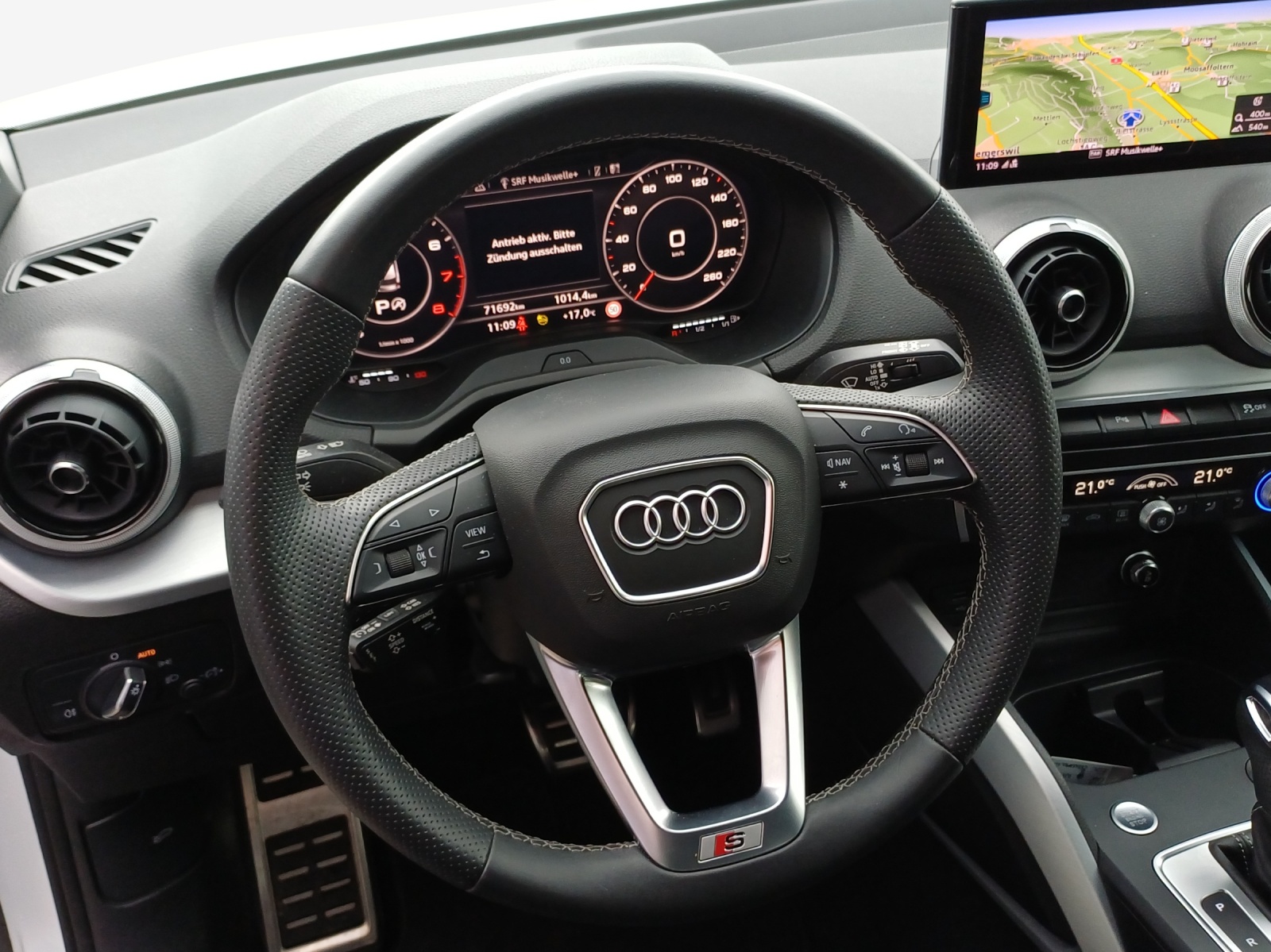 AUDI Q2 35 TFSI S line S-tronic-image-9