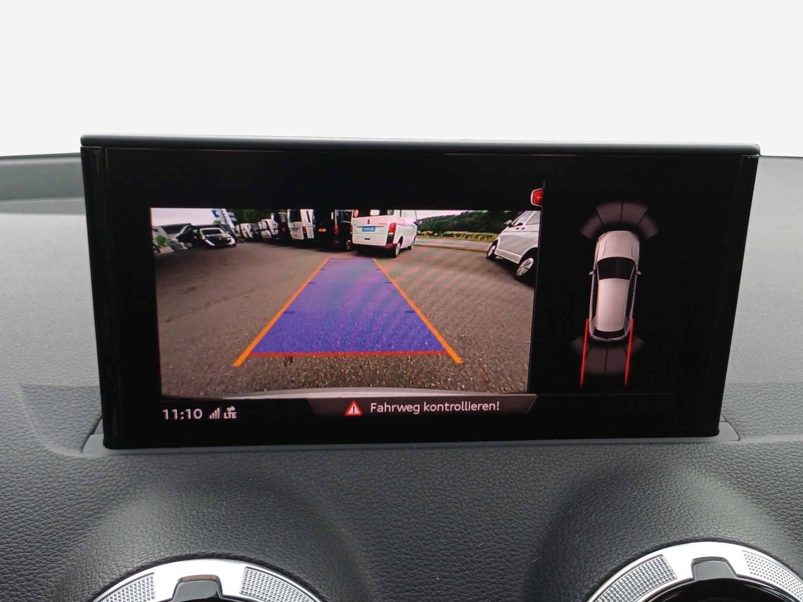 AUDI Q2 35 TFSI S line S-tronic-image-15