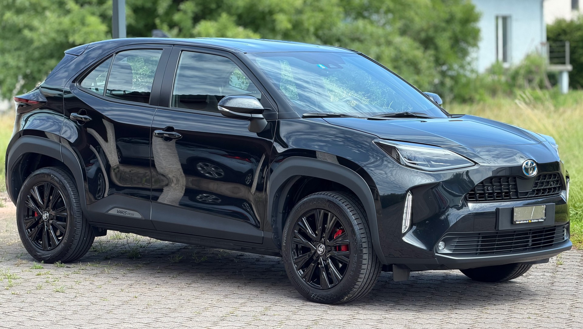 TOYOTA 1.5 VVT-i HSD Trend AWD-i-image-0
