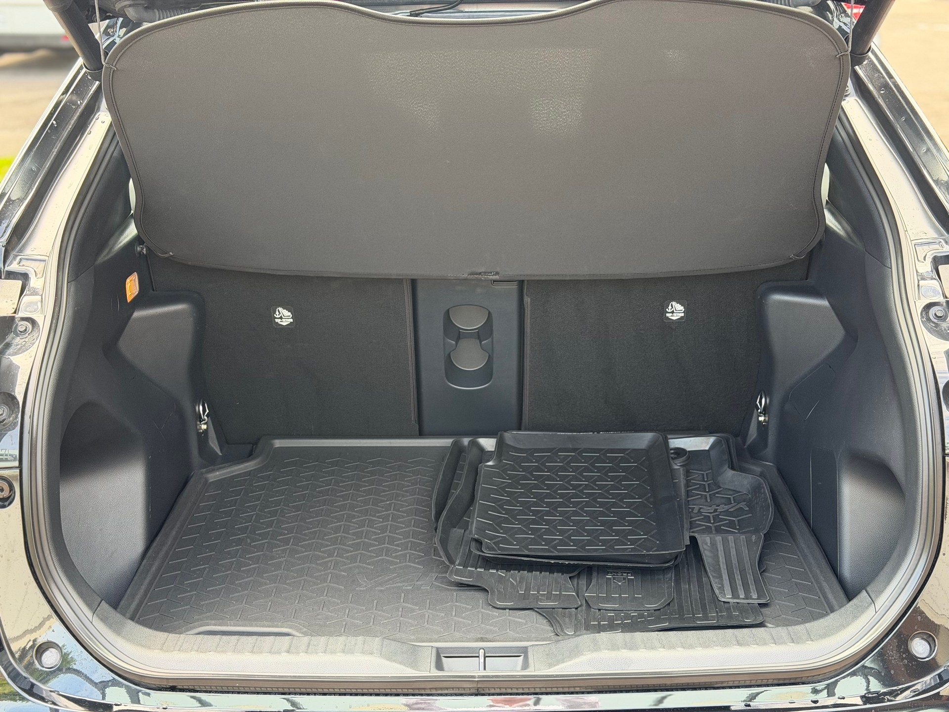 TOYOTA 1.5 VVT-i HSD Trend AWD-i-image-2