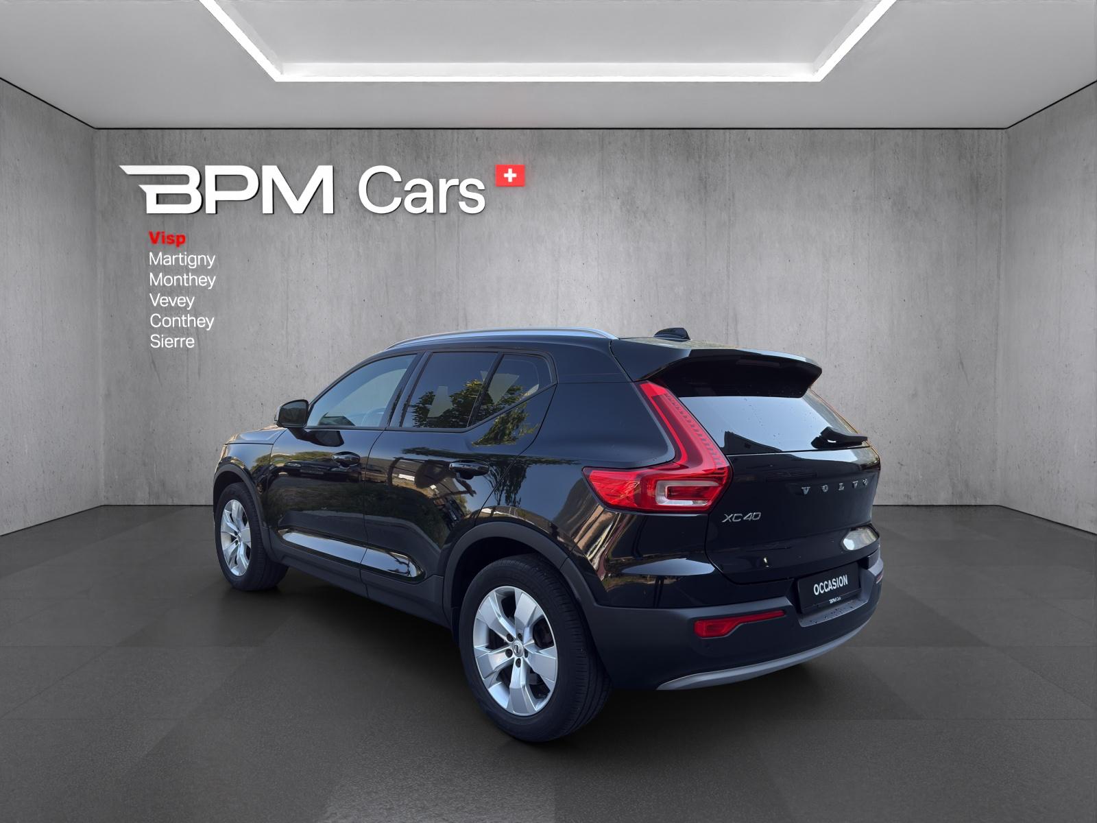 VOLVO XC40 T4 AWD Momentum Geartronic-showroom-element-2