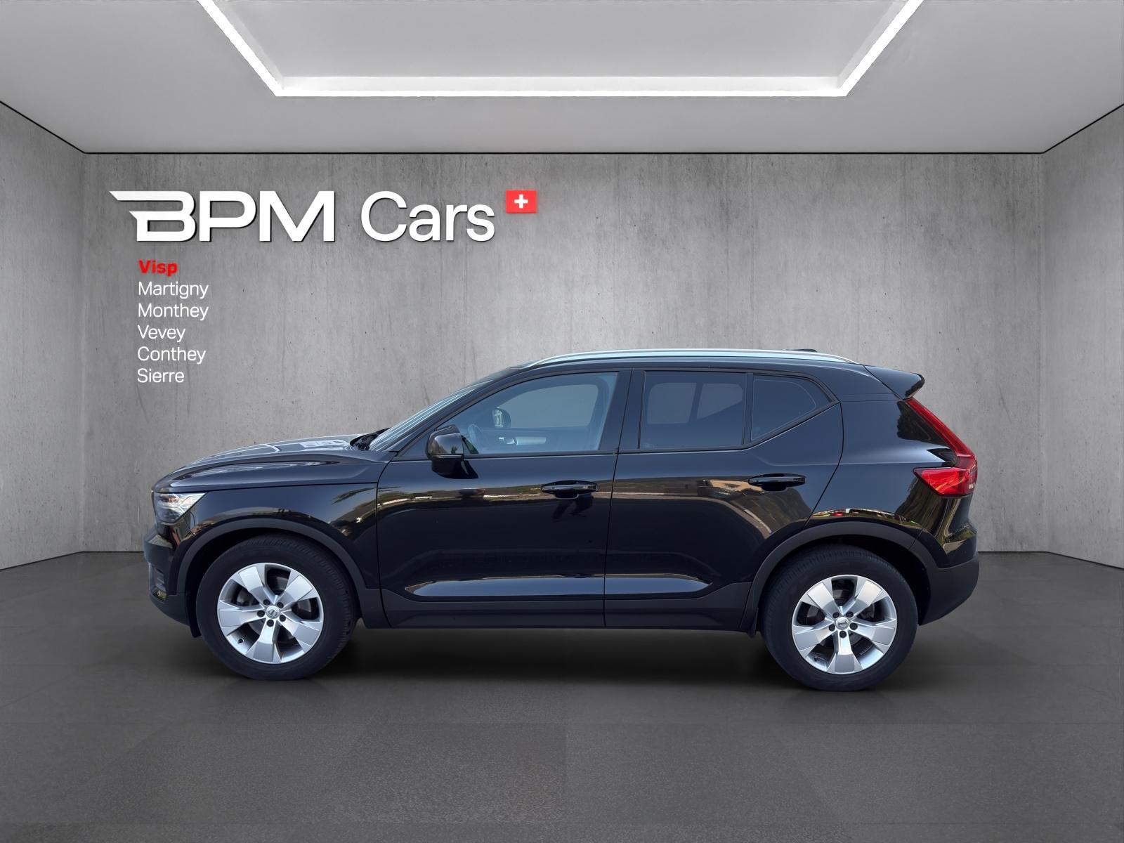 VOLVO XC40 T4 AWD Momentum Geartronic-showroom-element-1