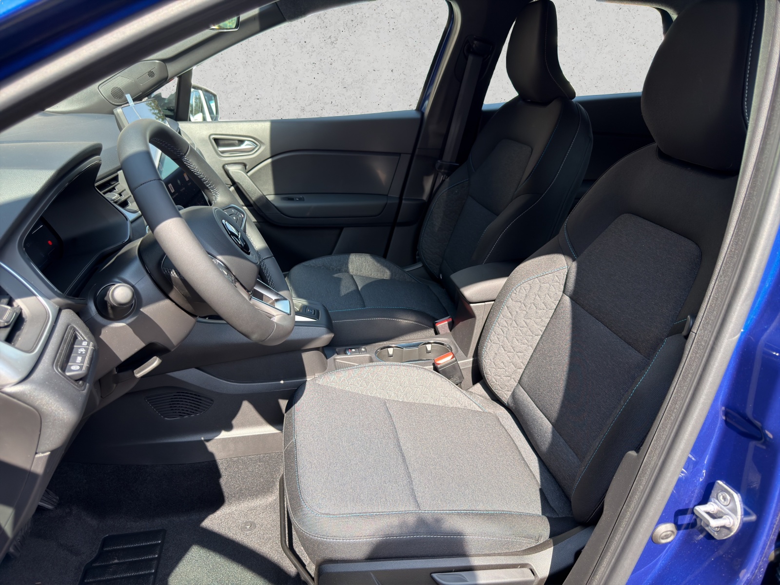 MITSUBISHI Grandis 1.8 HEV Invite+-image-8