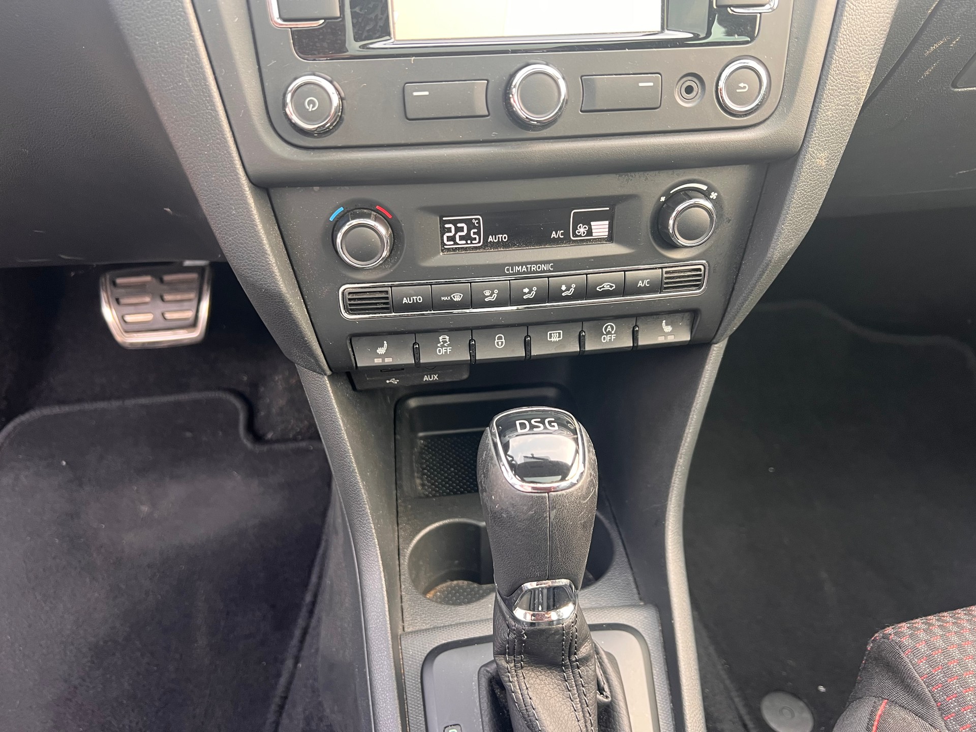 SKODA Rapid Spaceback 1.4 TSI Swiss Ed. DSG-image-12