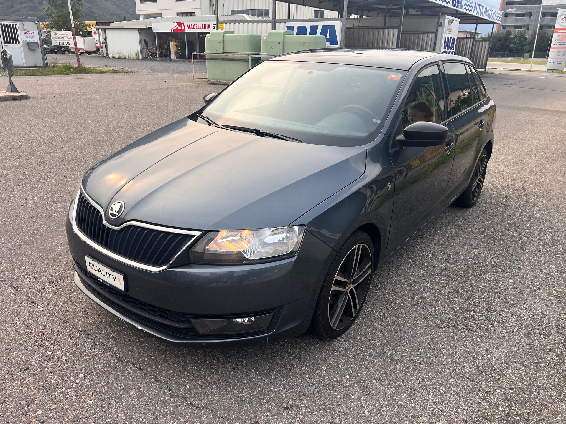 SKODA Rapid Spaceback 1.4 TSI Swiss Ed. DSG-image-3