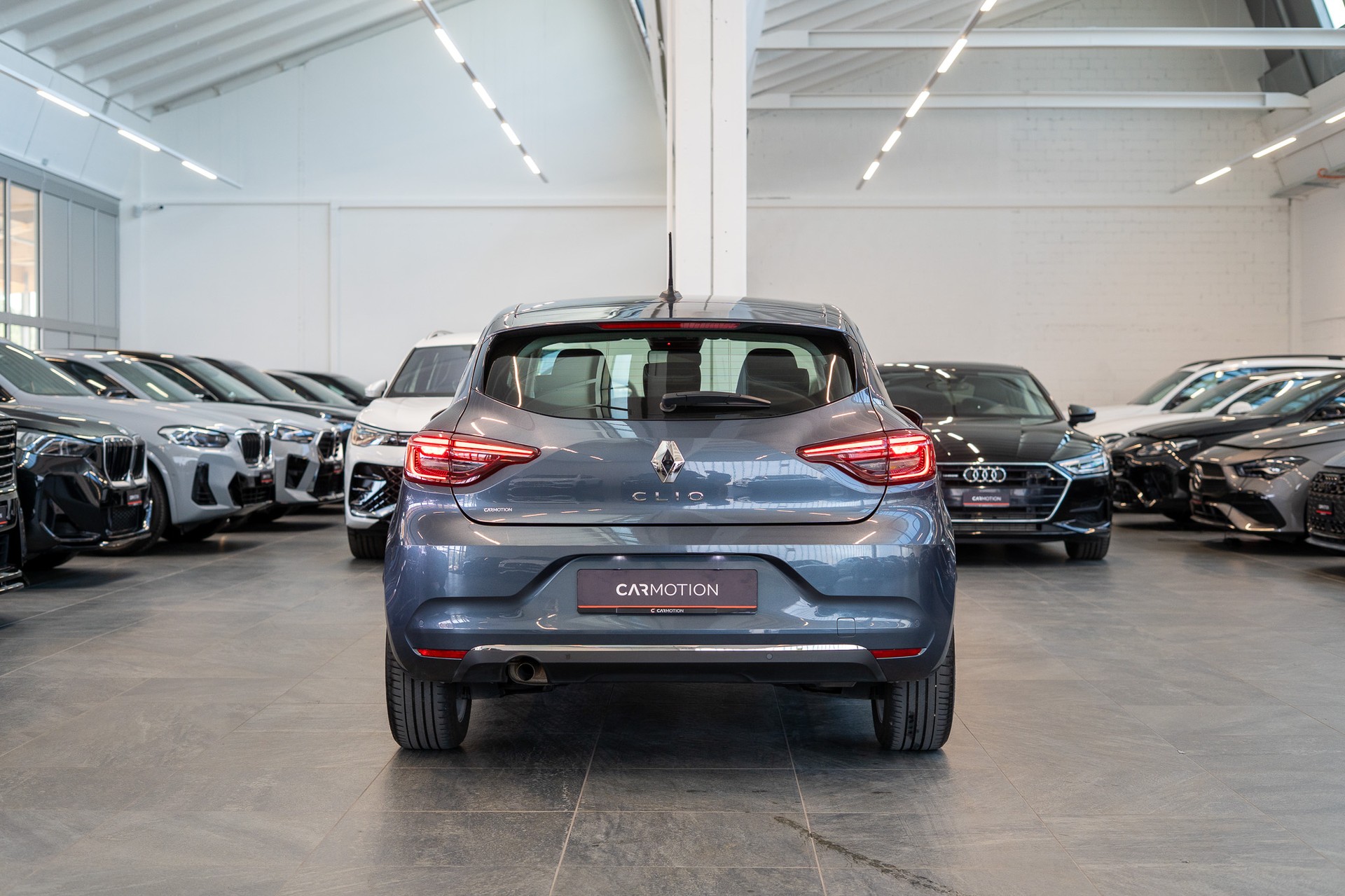 RENAULT Clio 1.0 TCe evolution / CH-Fahrzeug / Rückfahrkamera / Tempomat-image-4