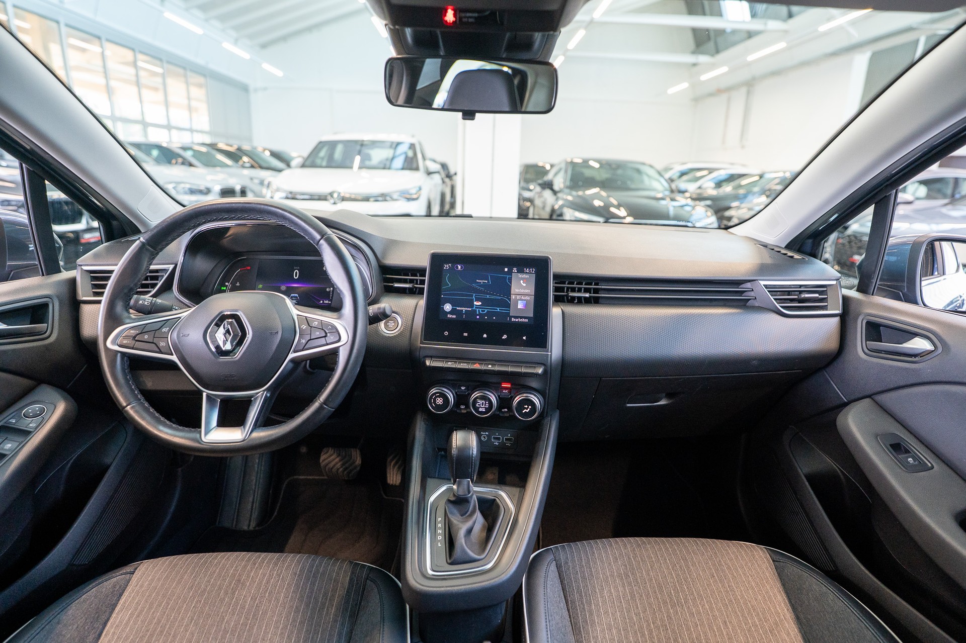 RENAULT Clio 1.0 TCe evolution / CH-Fahrzeug / Rückfahrkamera / Tempomat-image-15