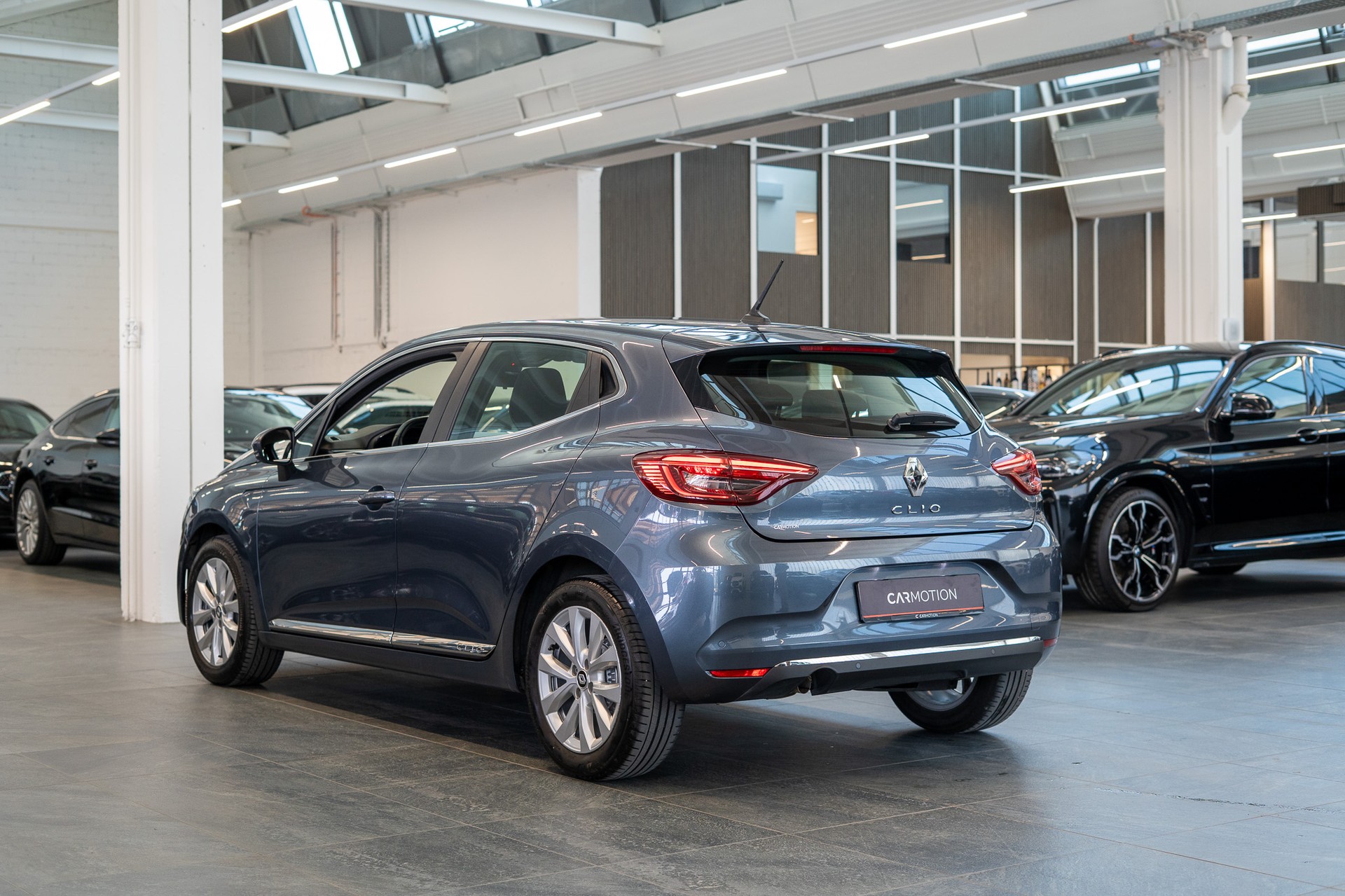 RENAULT Clio 1.0 TCe evolution / CH-Fahrzeug / Rückfahrkamera / Tempomat-image-7