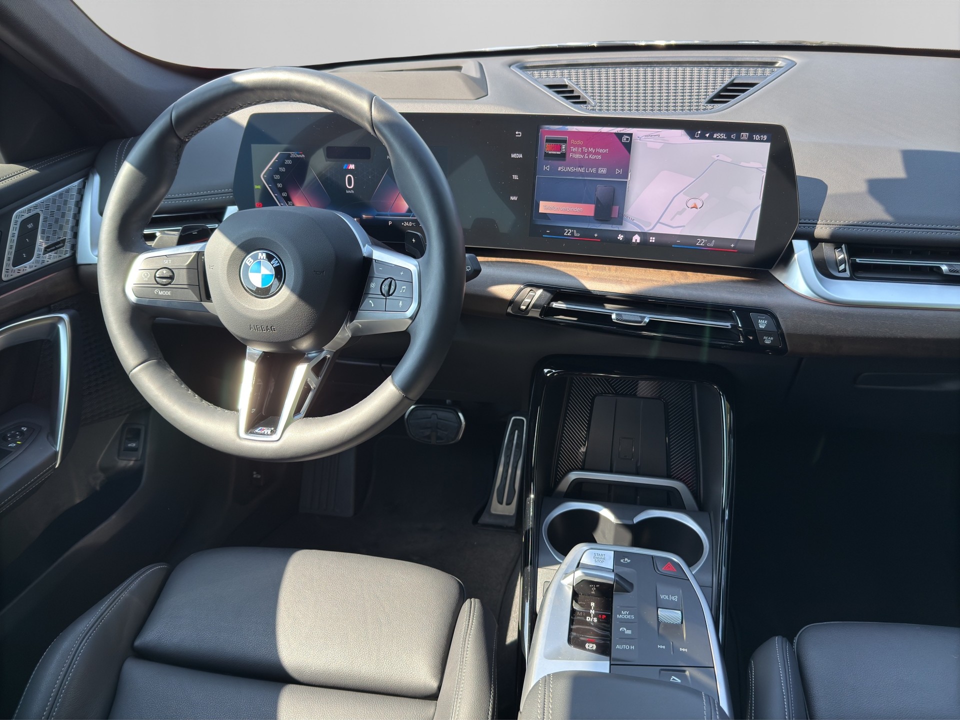 BMW X1 23i xDrive 48V M Sport-image-11