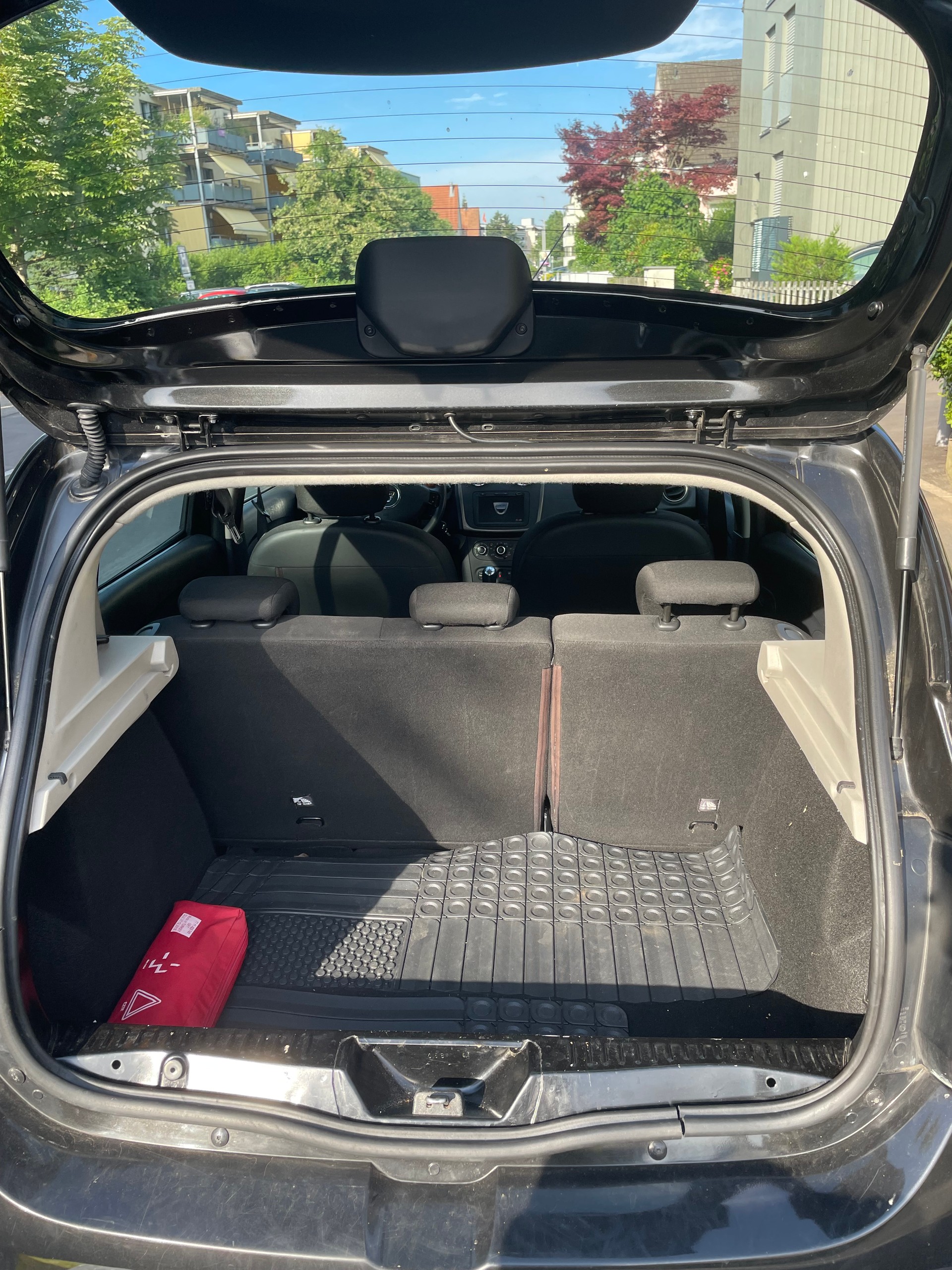 DACIA 1.5 dCi Stepway Lauréate-image-2