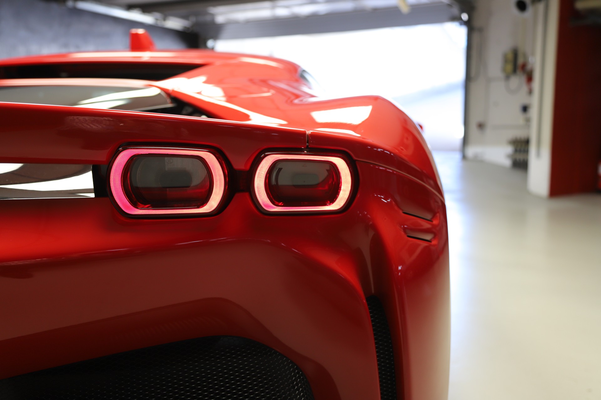 FERRARI SF90 Stradale-image-4