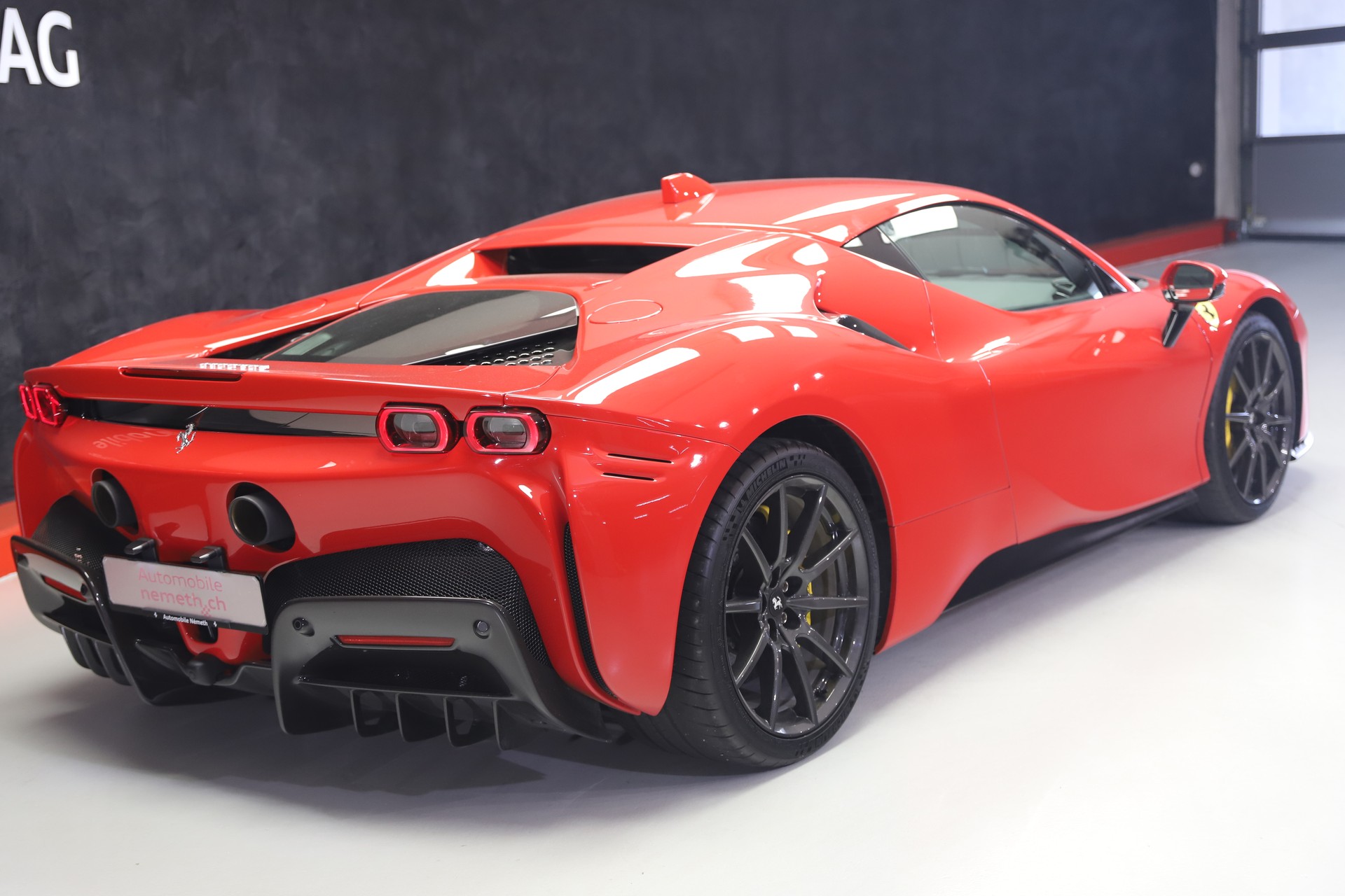 FERRARI SF90 Stradale-image-1
