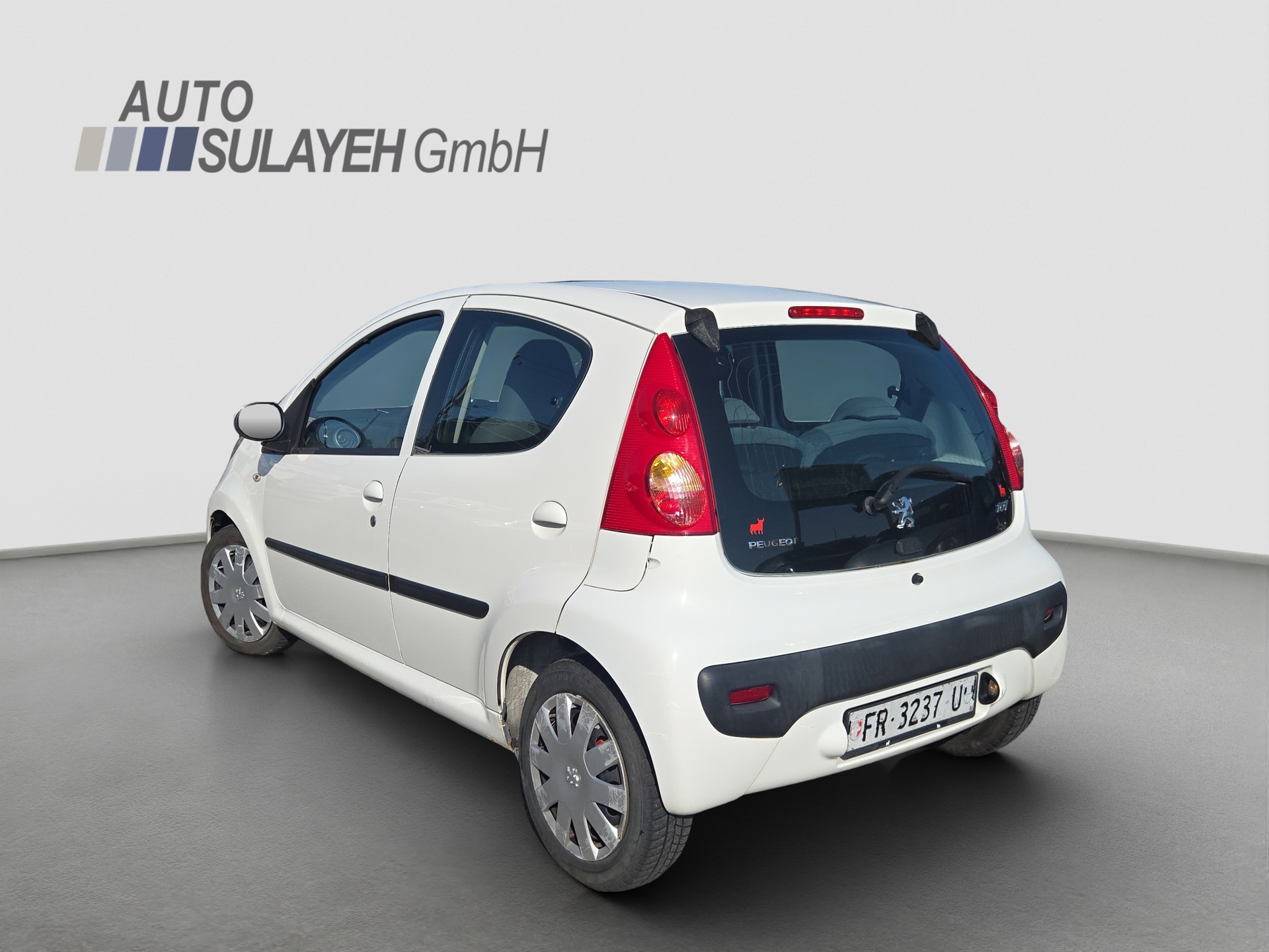 PEUGEOT 107 1.0 Trendy-image-12