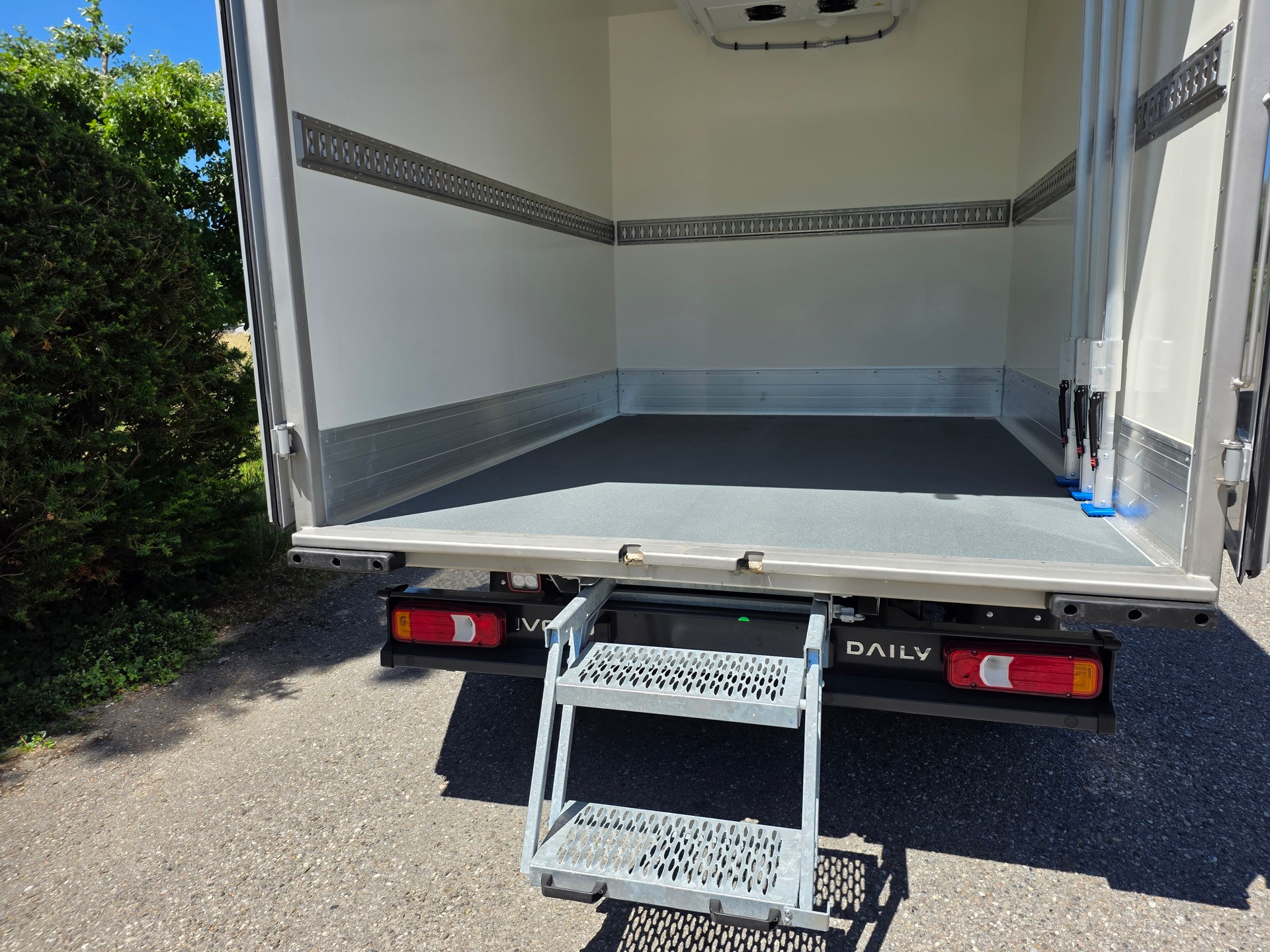 IVECO 35 S 18H A8-image-4