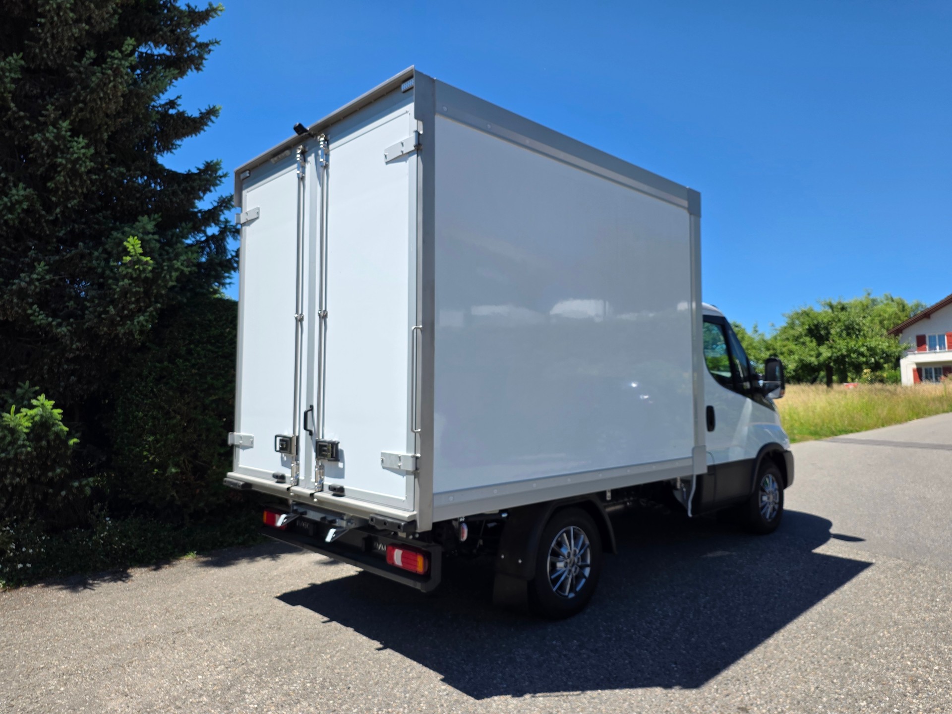 IVECO 35 S 18H A8-image-3
