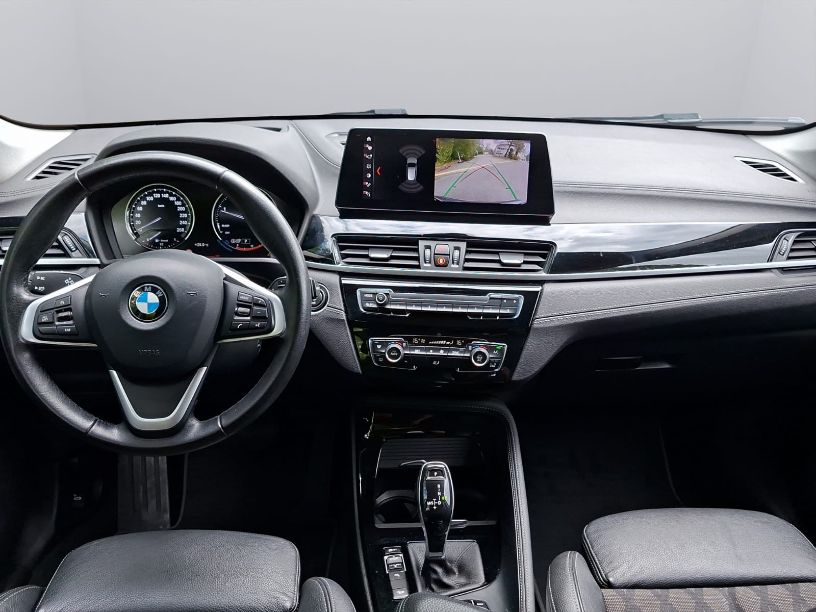 BMW X1 xDrive 20d Steptronic-image-13