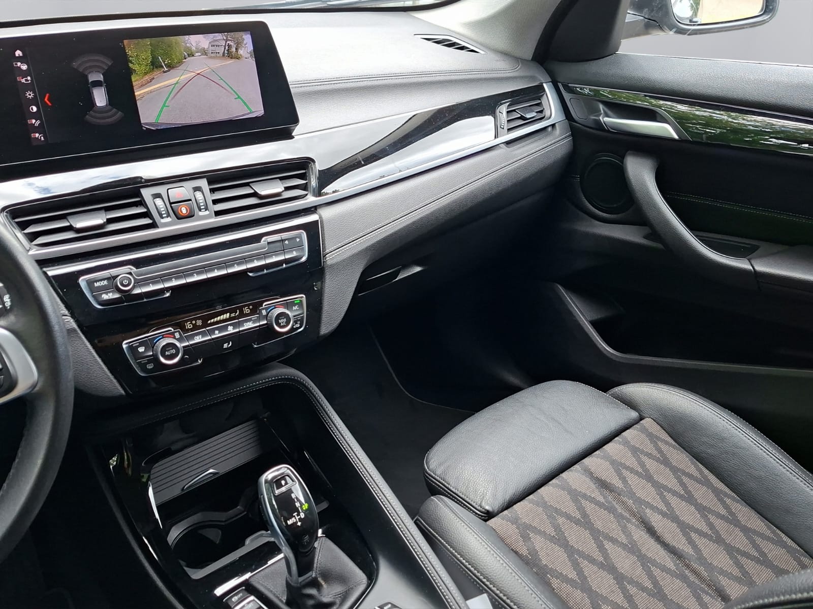BMW X1 xDrive 20d Steptronic-image-15