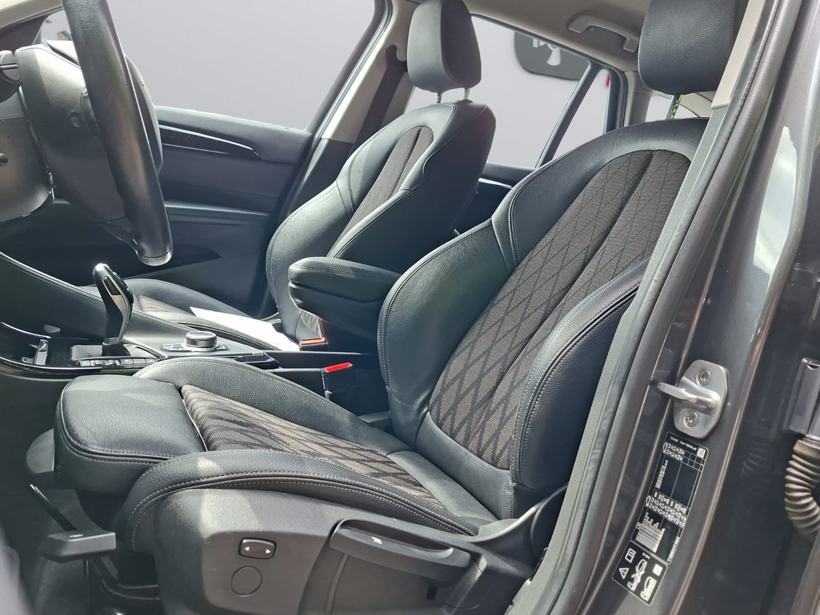 BMW X1 xDrive 20d Steptronic-image-10
