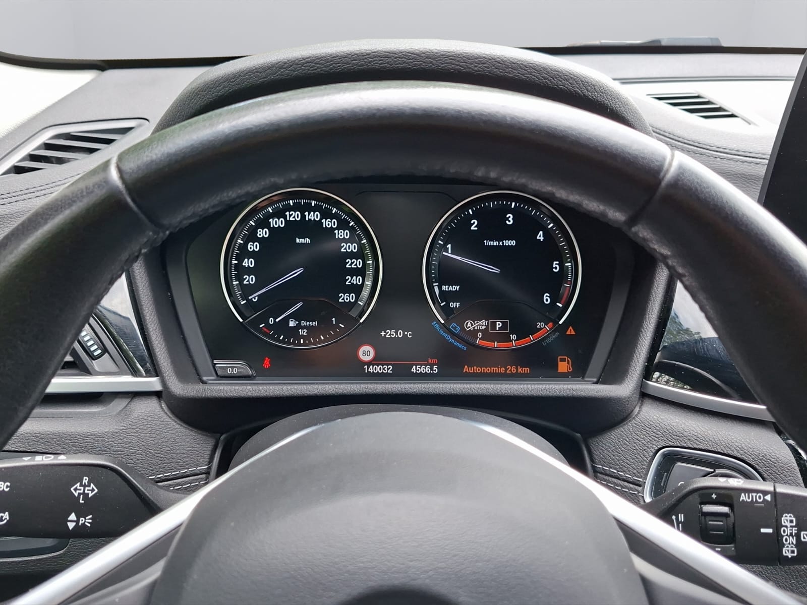 BMW X1 xDrive 20d Steptronic-image-18