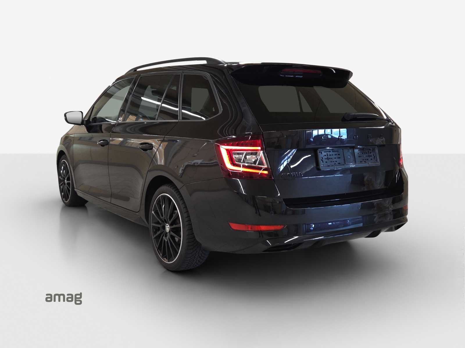 SKODA Fabia Combi 1.0 TSI Monte Carlo DSG-image-2