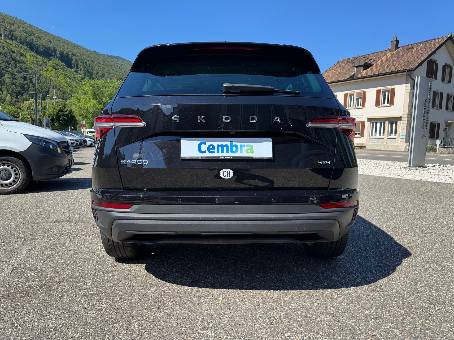SKODA Karoq 2.0 TDI CR Style 4x4 DSG-image-6