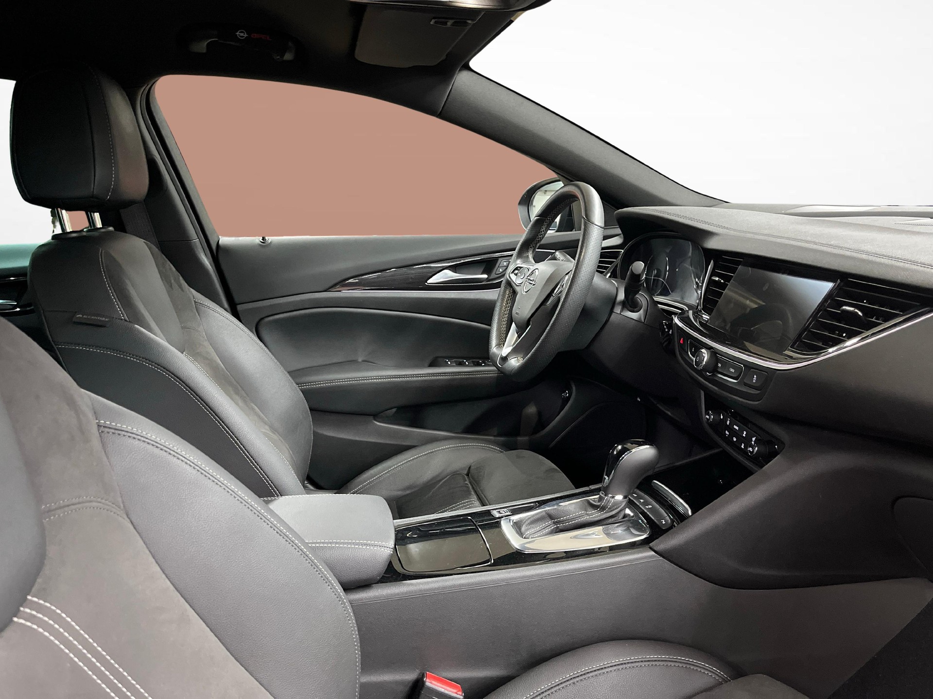 OPEL Insignia Sports Tourer 2.0 T Business-image-9