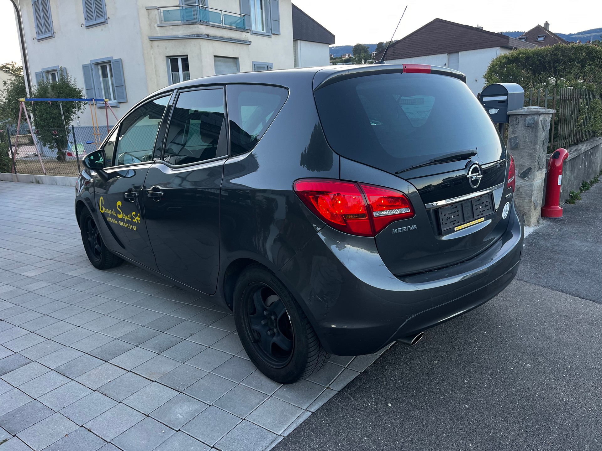 OPEL Meriva 1.4 Turbo Enjoy-image-2